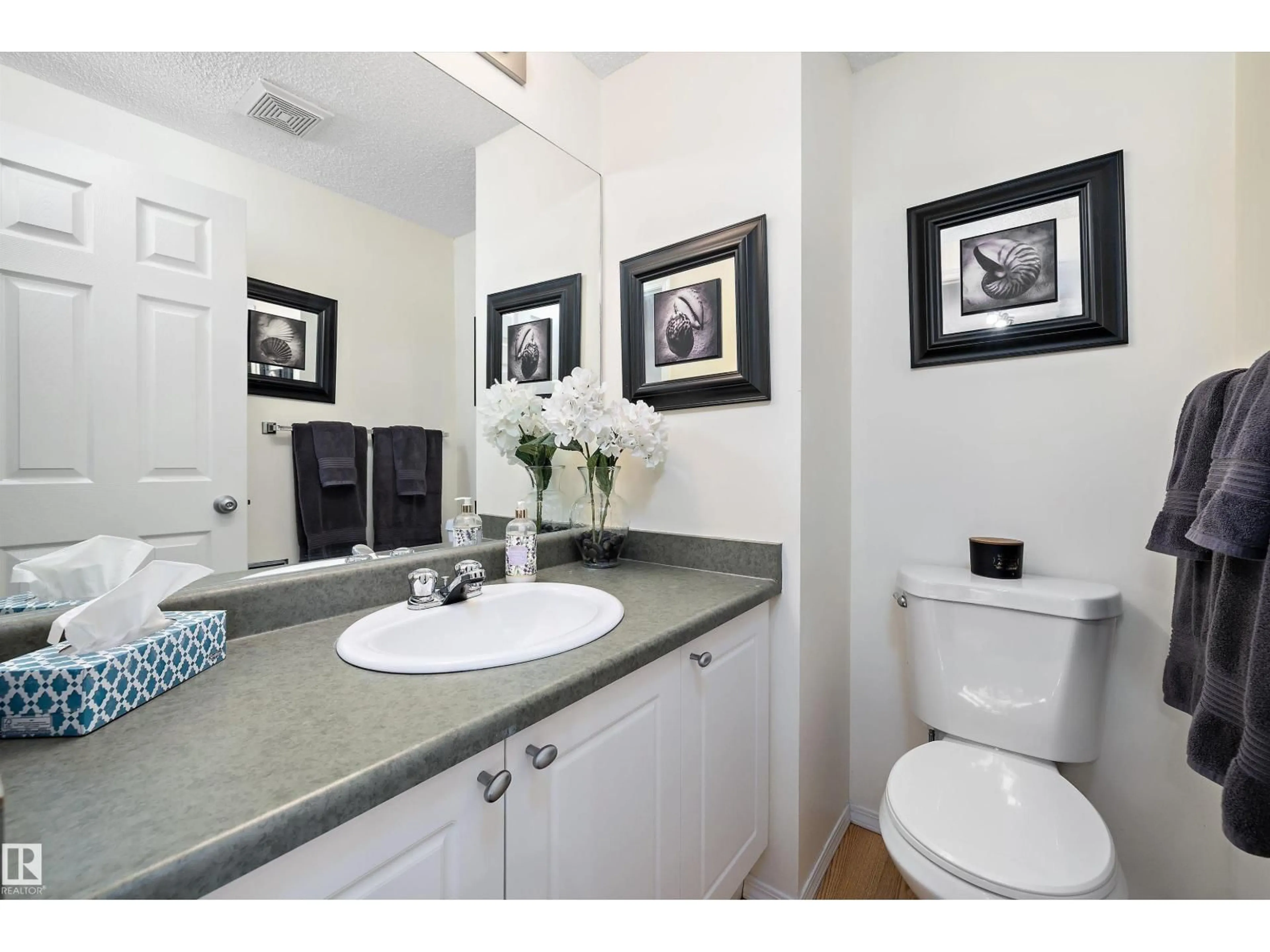 Standard bathroom, ceramic/tile floor for #21 - 2004 GRANTHAM CT, Edmonton Alberta T5T6R9