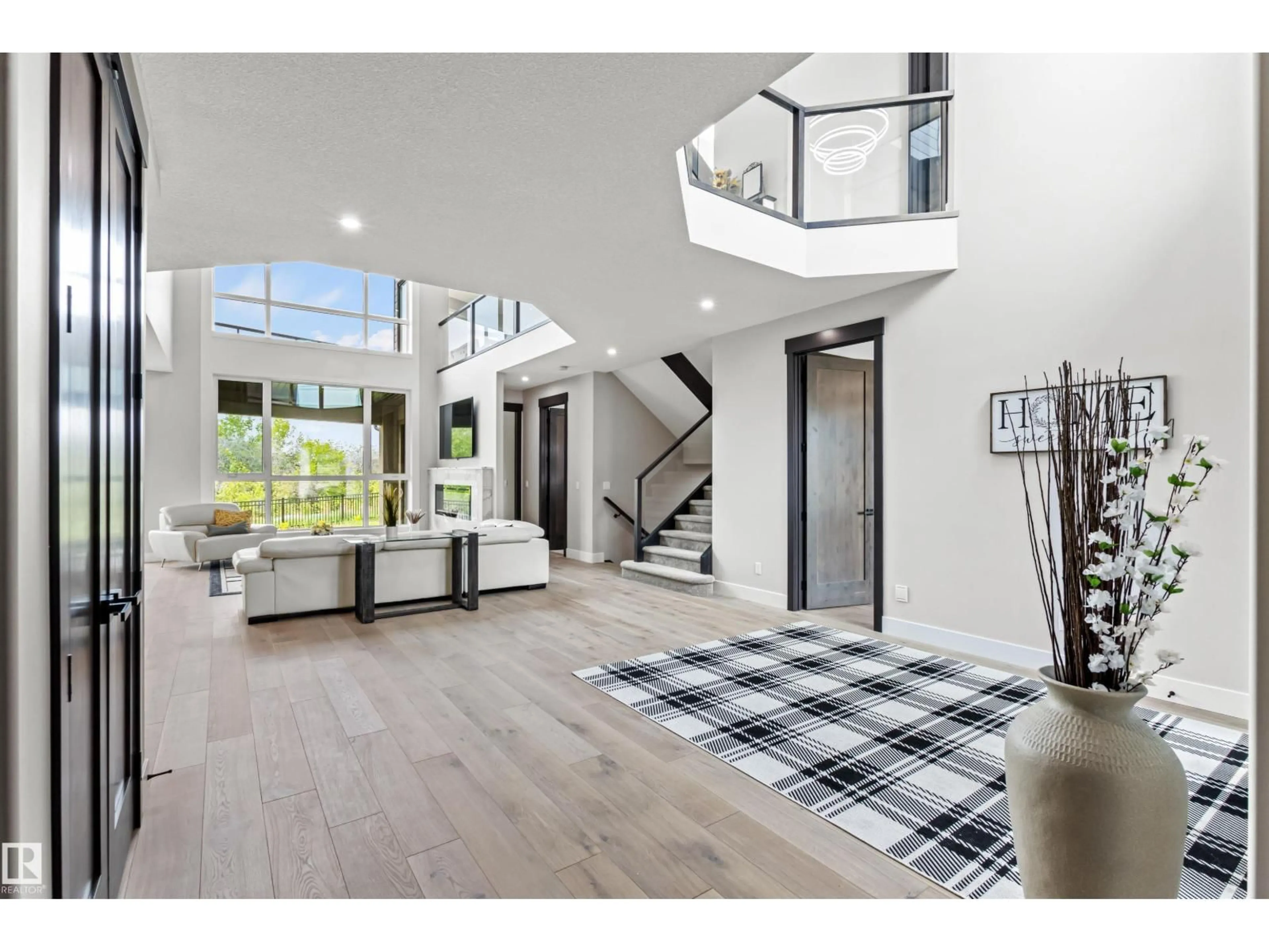 Indoor entryway for 4810 KNIGHT CR, Edmonton Alberta T6W5A2