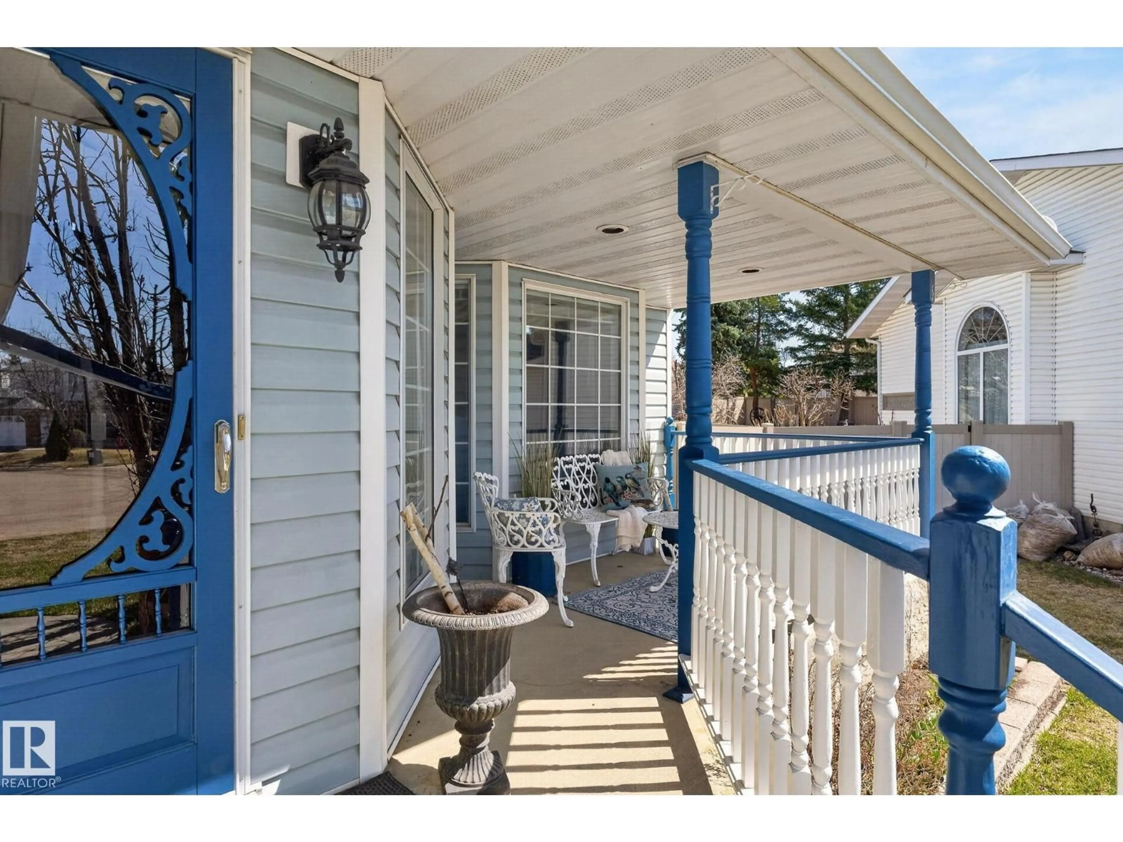 Patio, street for 3108 36B AV, Edmonton Alberta T6T1H4
