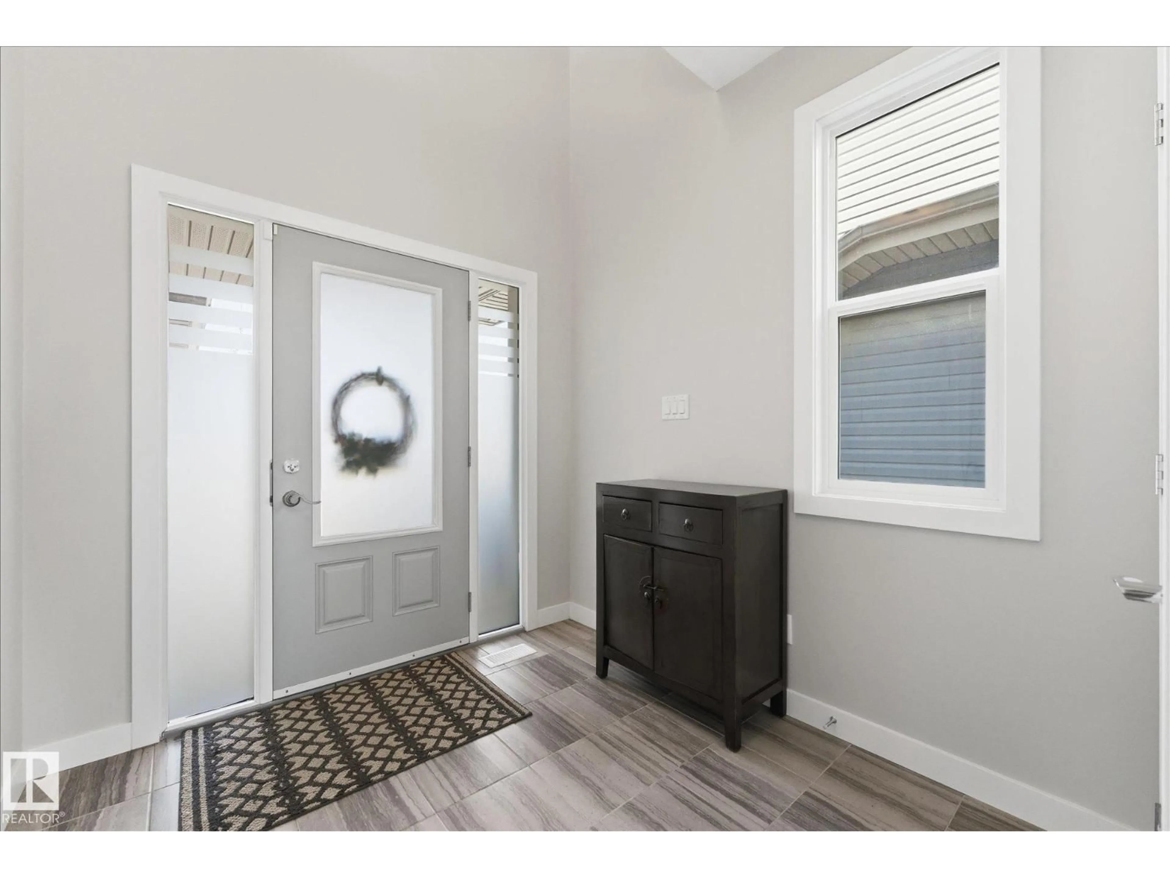 Indoor entryway for 50 PRESCOTT CL, Spruce Grove Alberta T7X0R4