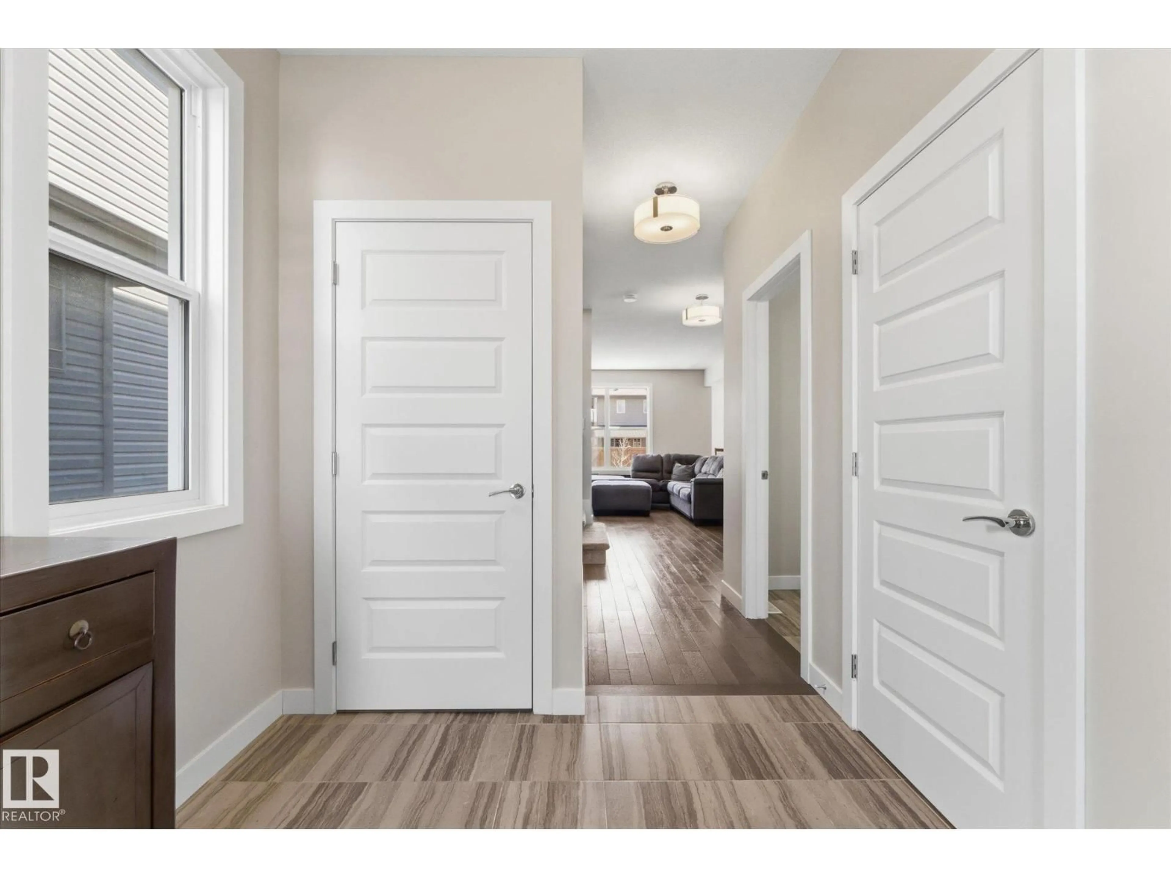 Indoor entryway for 50 PRESCOTT CL, Spruce Grove Alberta T7X0R4