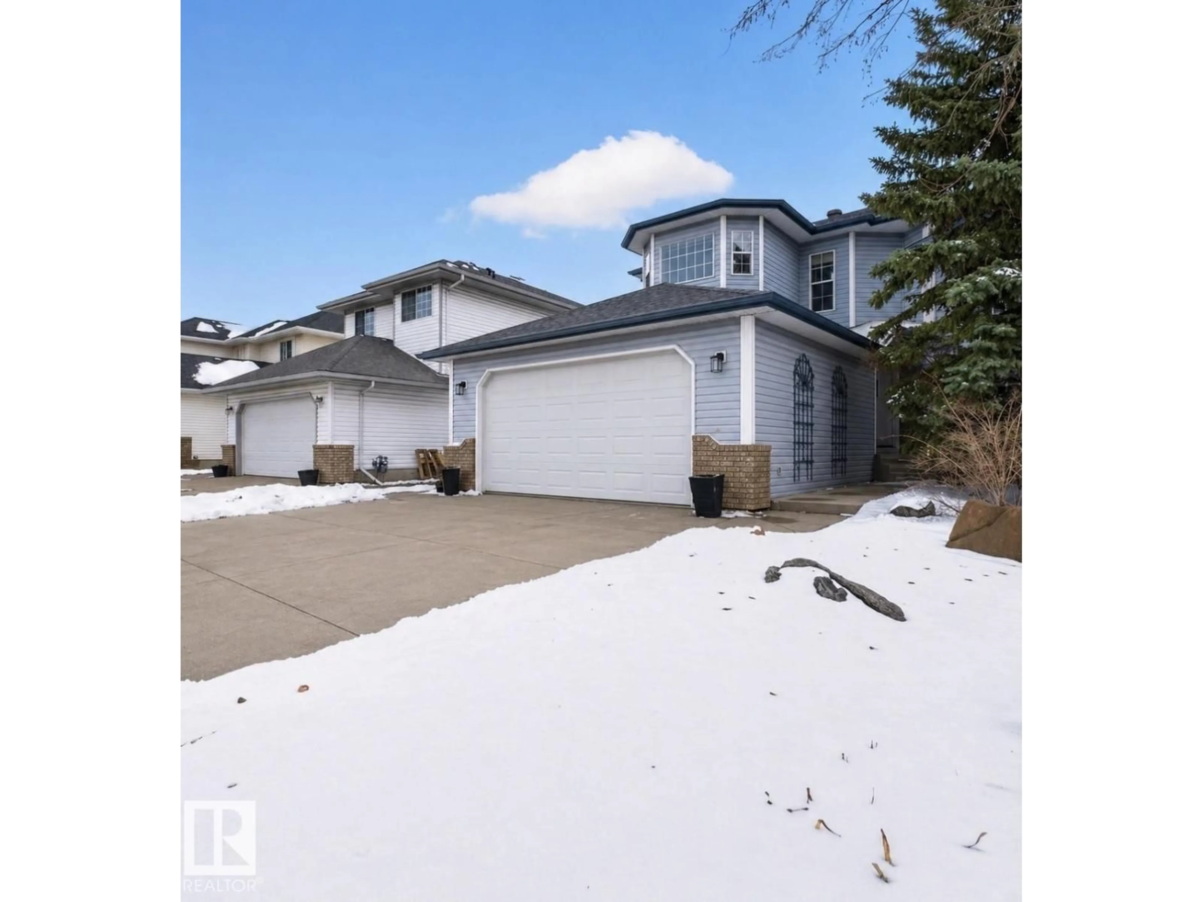 A pic from outside/outdoor area/front of a property/back of a property/a pic from drone, street for 874 RYAN PL, Edmonton Alberta T6R2N1