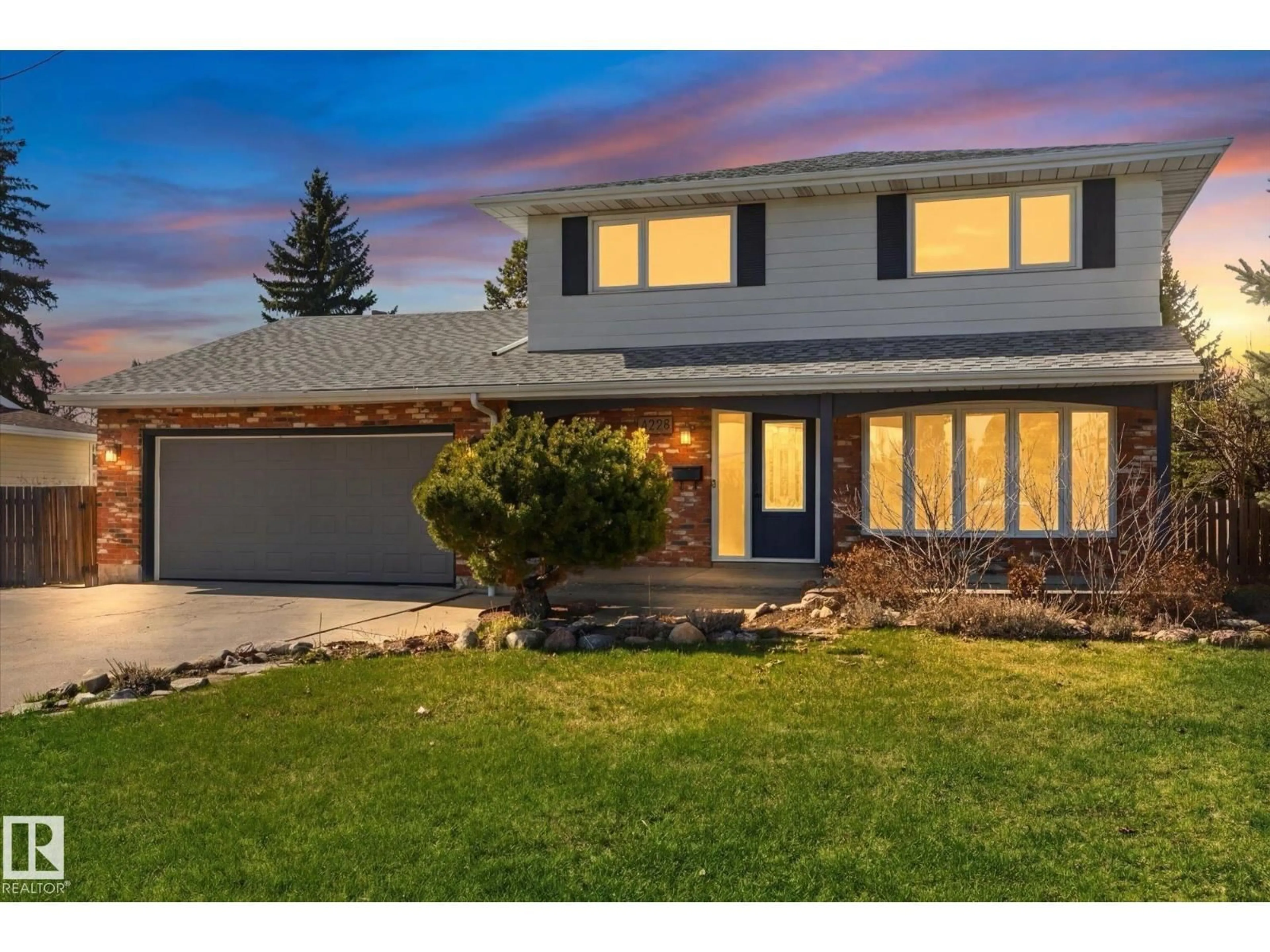 Unknown for 4224 110 ST, Edmonton Alberta T6J2T5