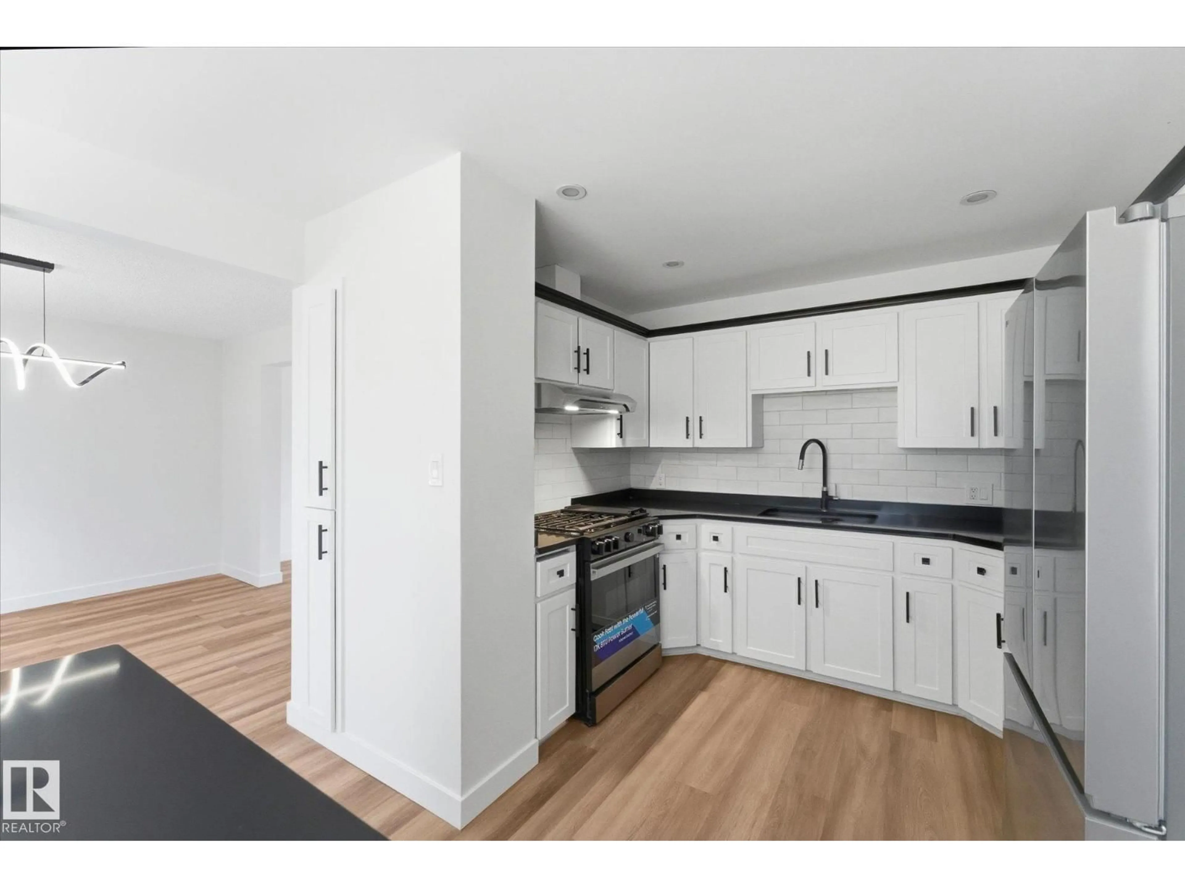 Standard kitchen, wood/laminate floor for 4224 110 ST, Edmonton Alberta T6J2T5