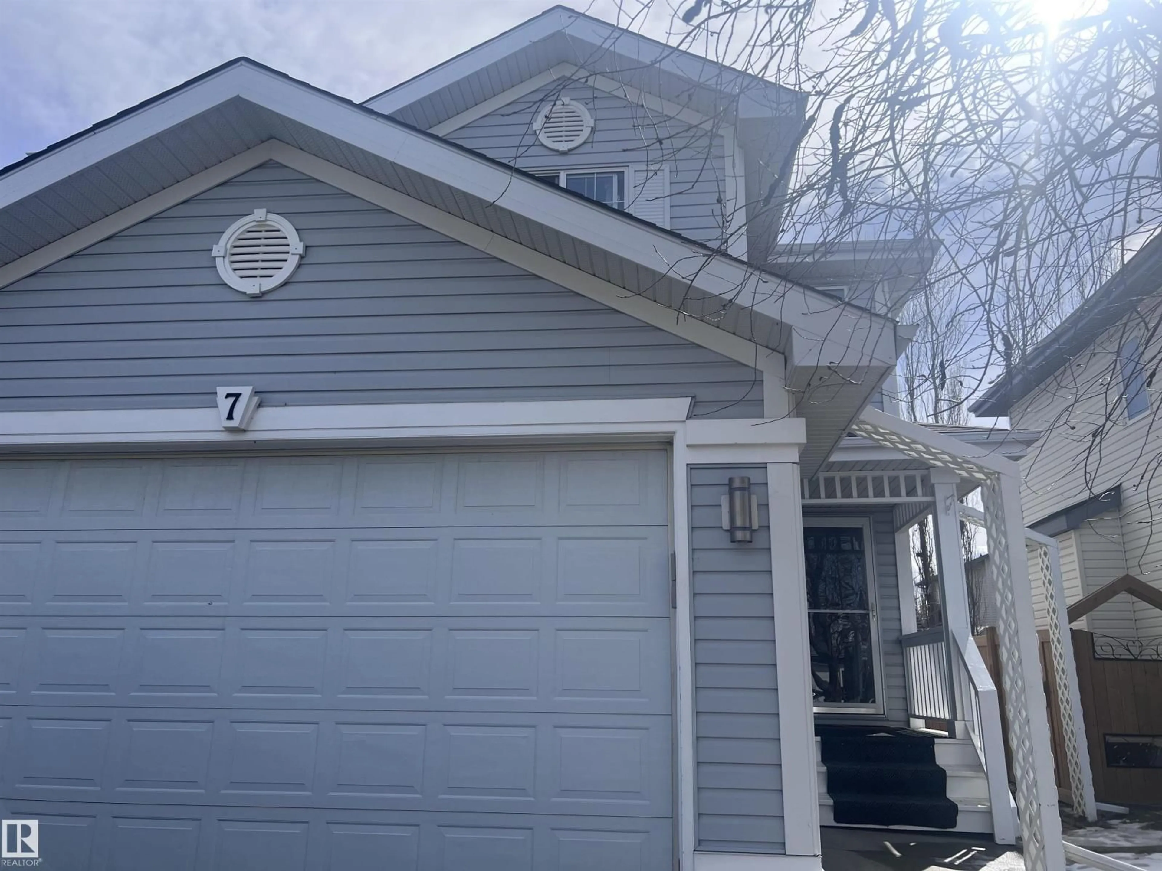 Home with vinyl exterior material, street for 7 DOUCETTE PL, St. Albert Alberta T8N6S7