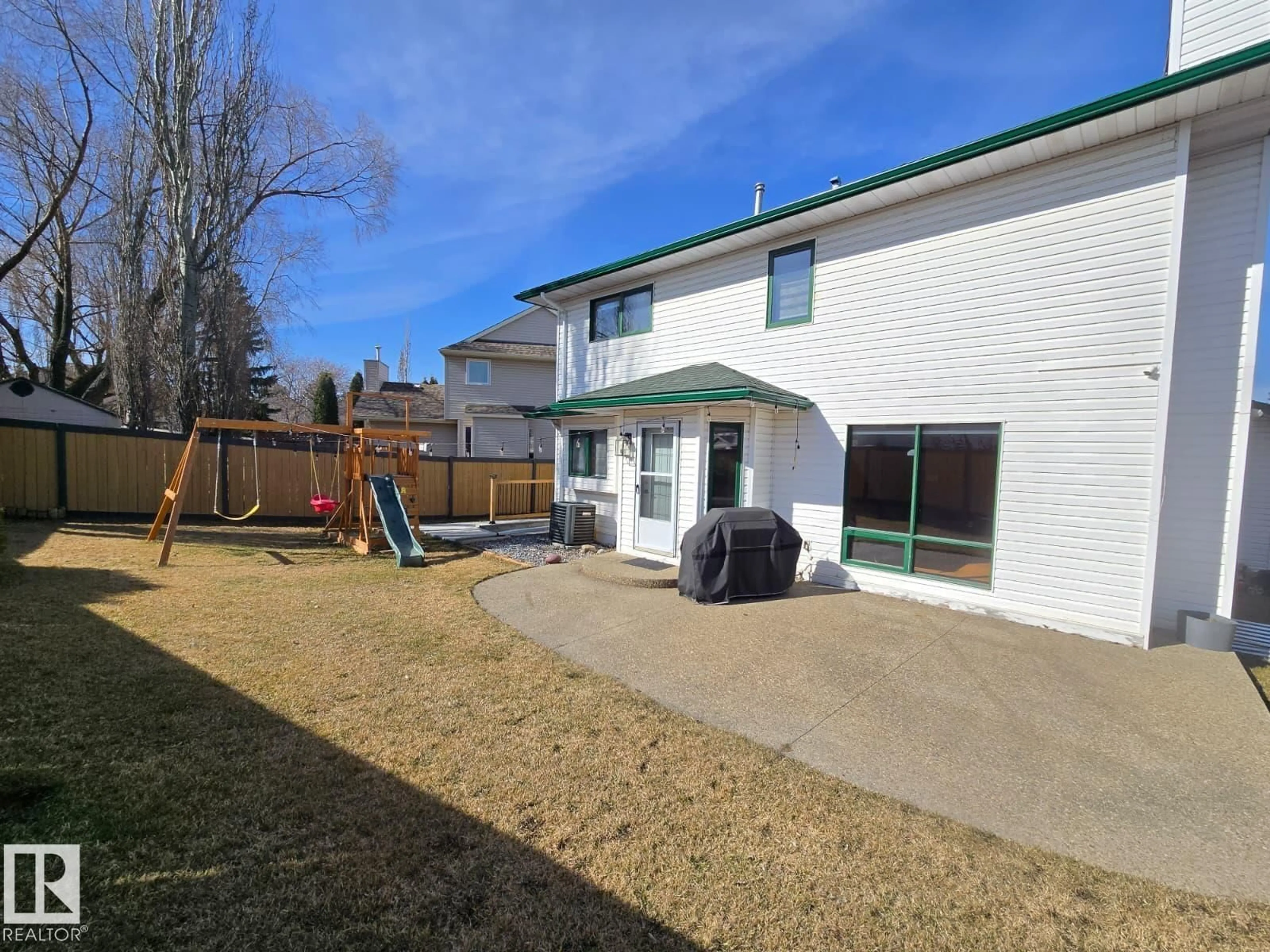 Unknown for 3007 44A AV, Edmonton Alberta T6T1H1