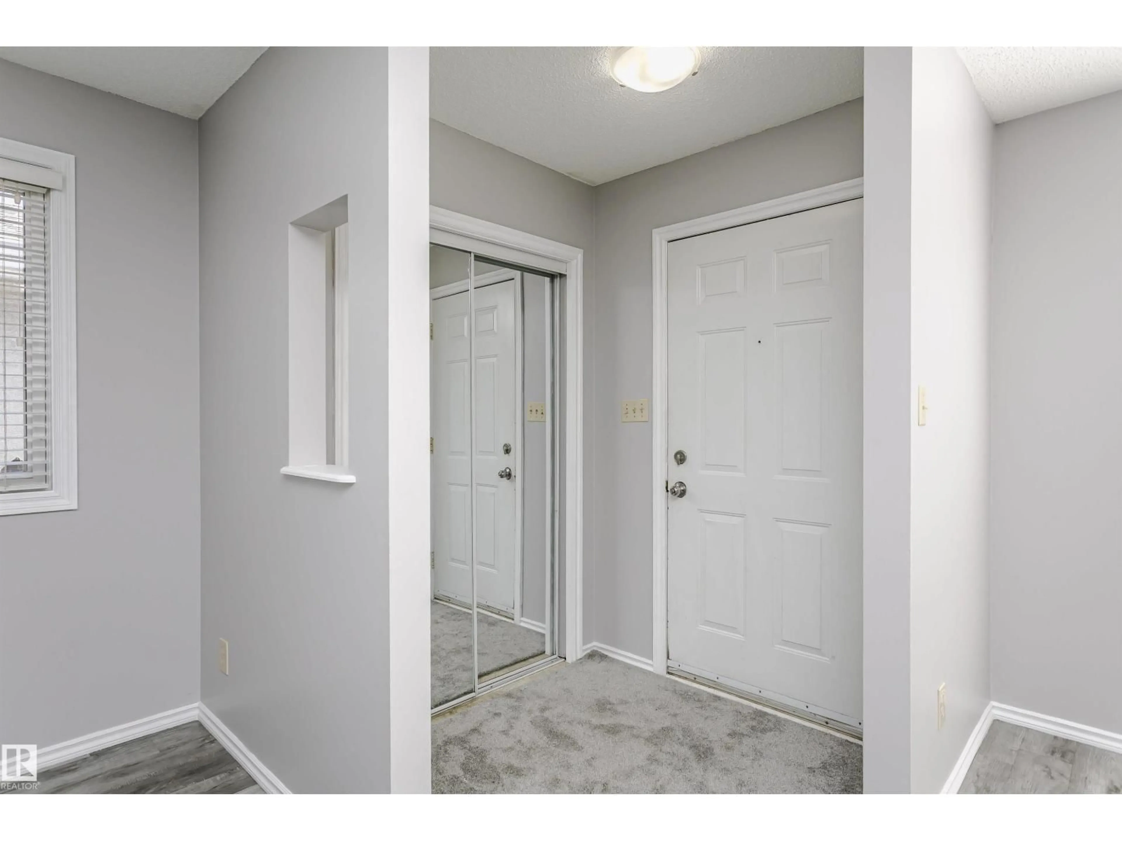 Indoor entryway for 7428 188 ST, Edmonton Alberta T5T5J5