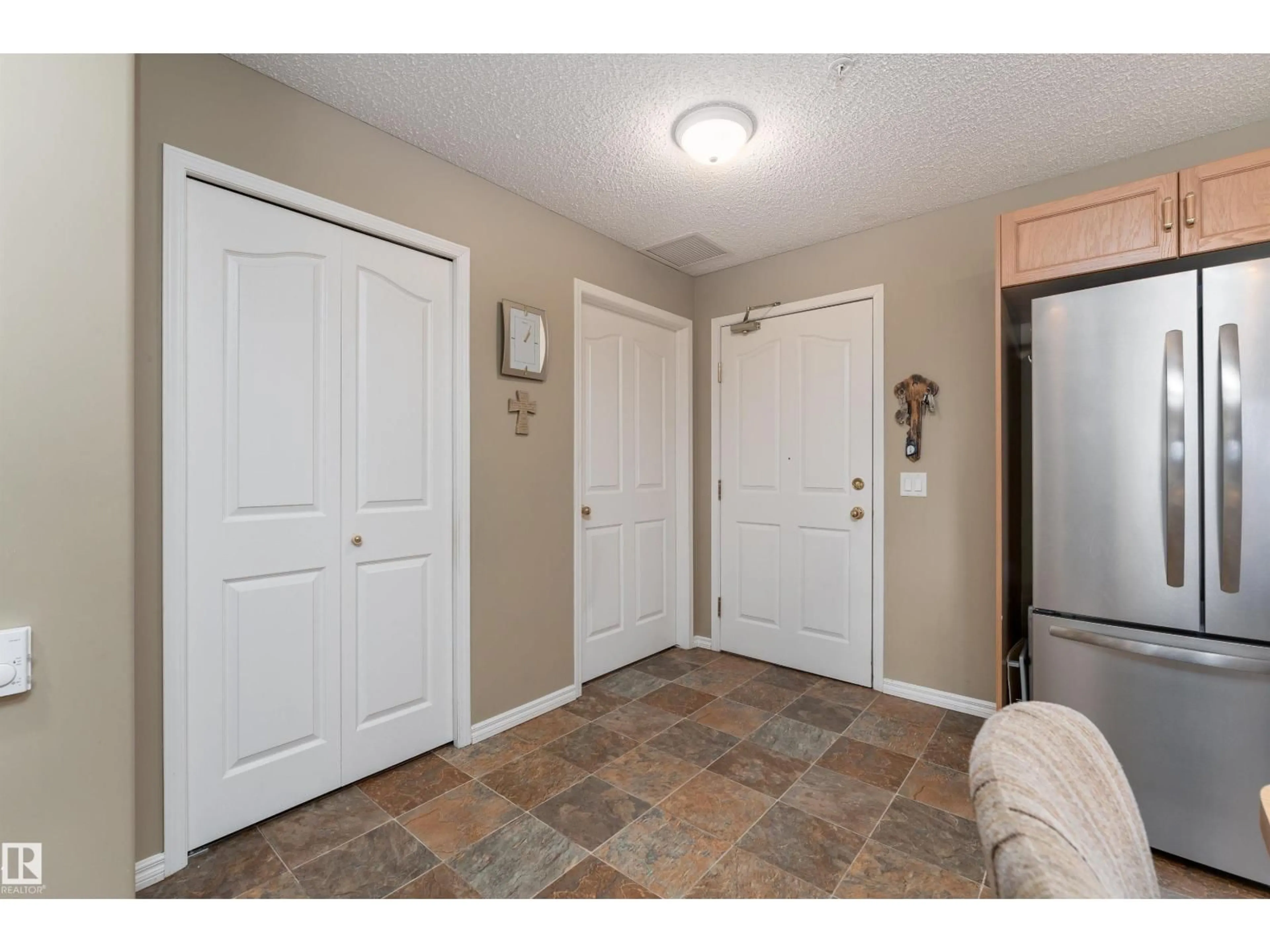 Indoor entryway for #221 - 16303 95 ST, Edmonton Alberta T5Z3V1