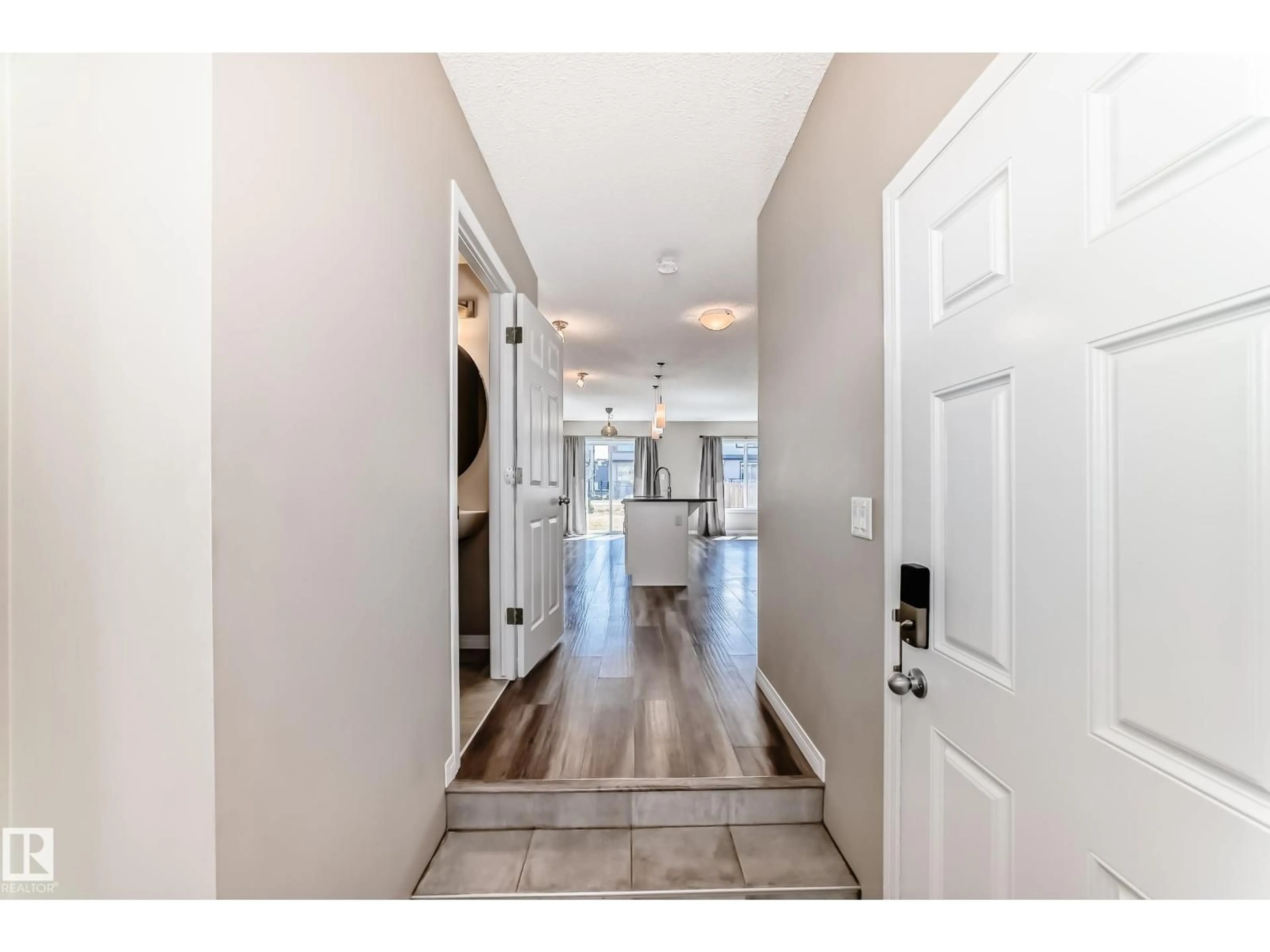 Indoor entryway for 5227 CRABAPPLE LI, Edmonton Alberta T6X2H6