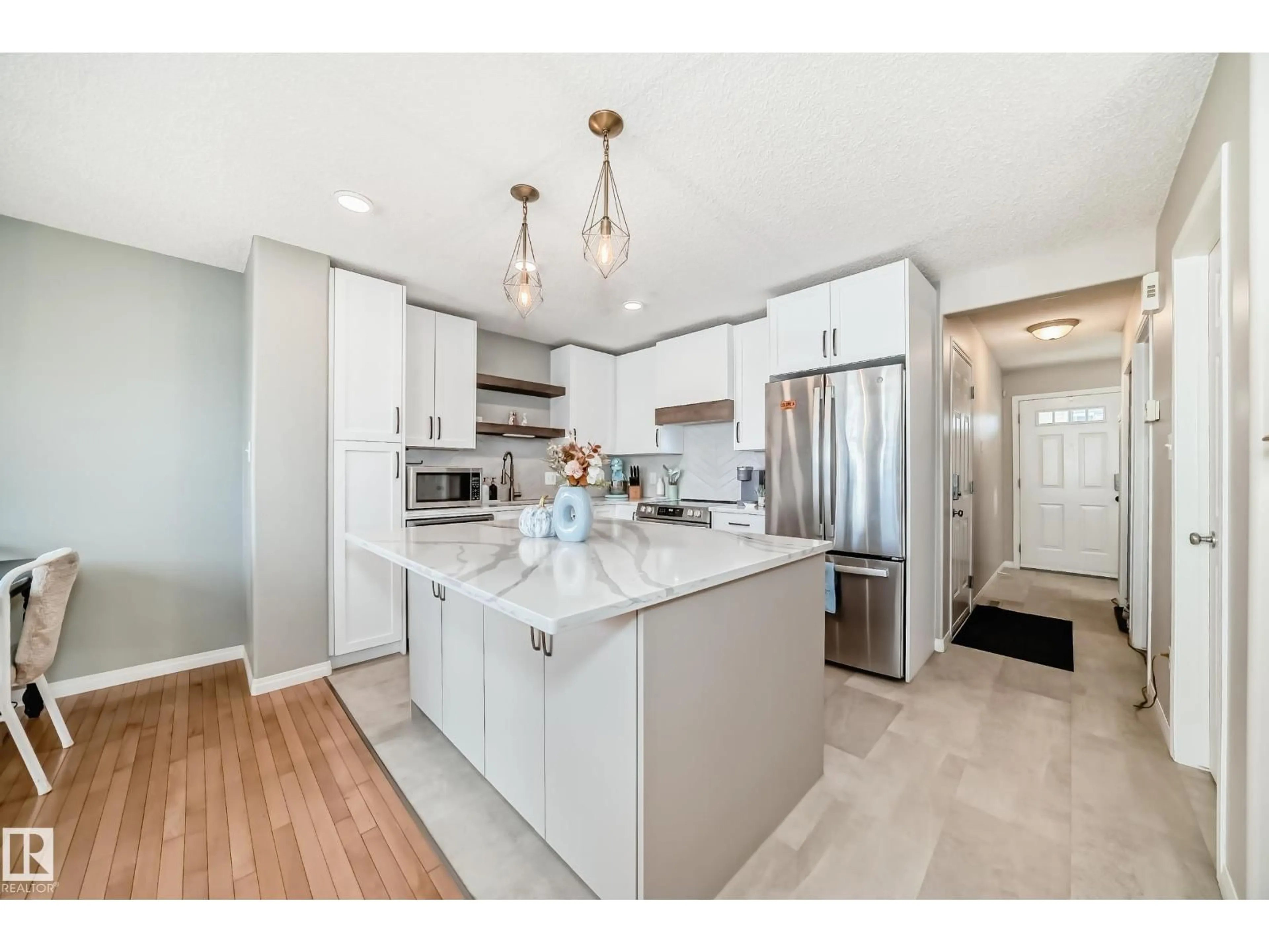 Open concept kitchen, ceramic/tile floor for 70 CHESTERMERE WY, Sherwood Park Alberta T8H2S3