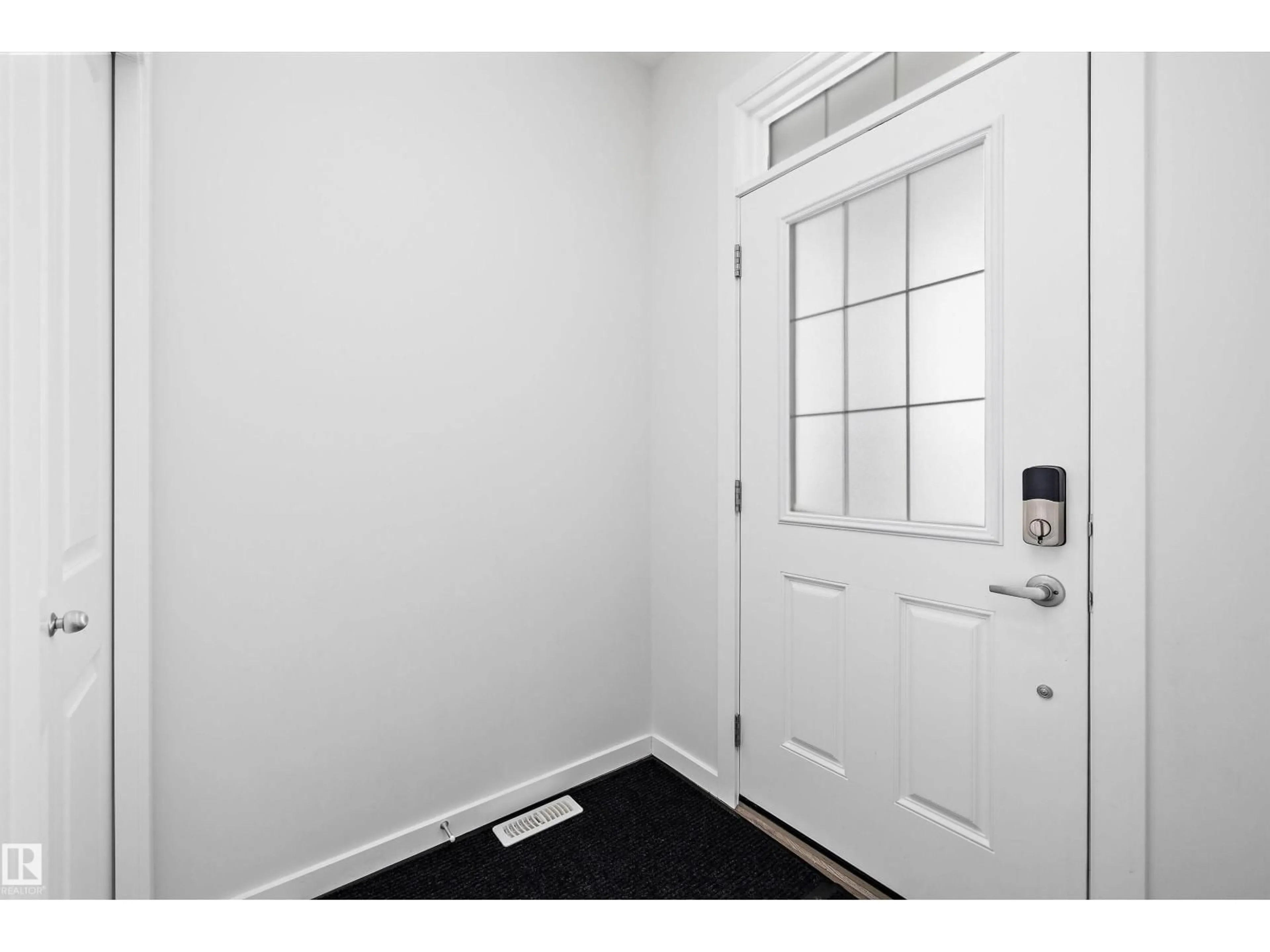 Indoor entryway for 22539 81 AV, Edmonton Alberta T5T7K9