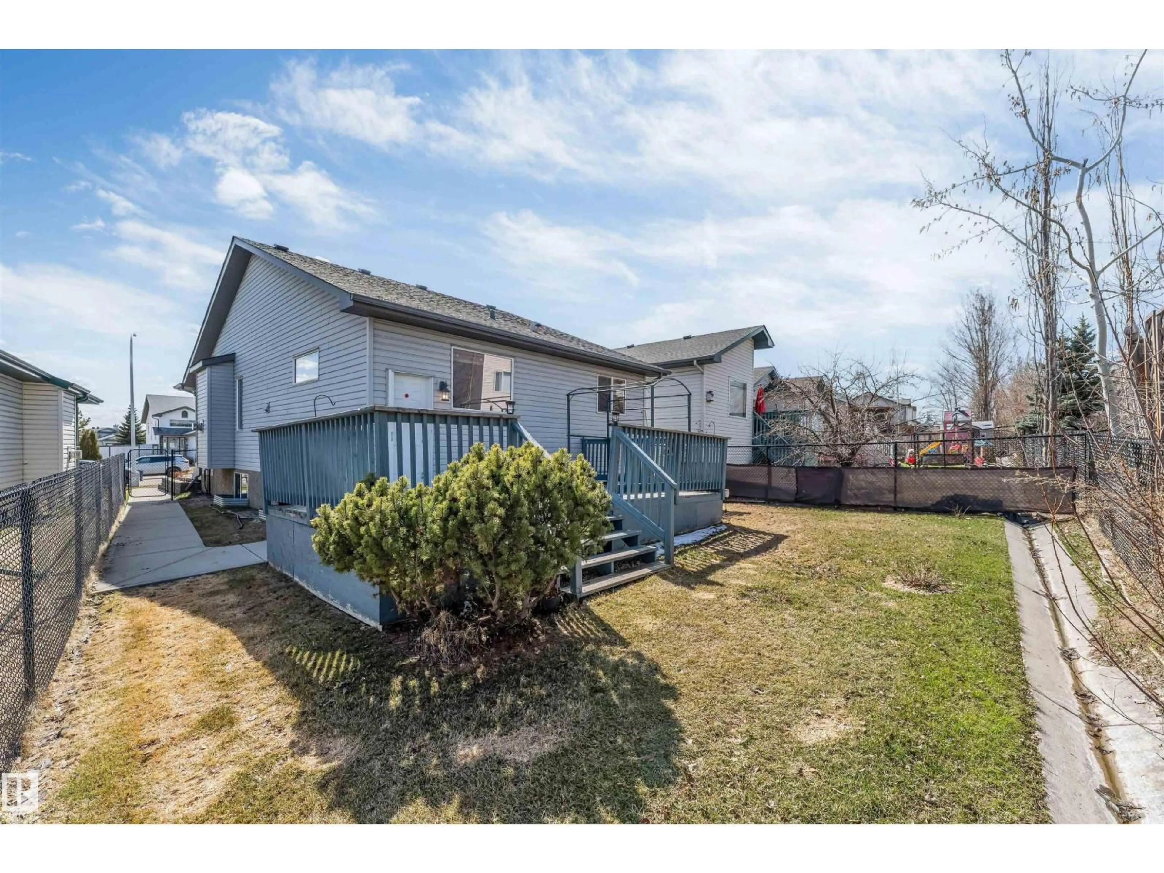 A pic from outside/outdoor area/front of a property/back of a property/a pic from drone, unknown for 4812 148 AV, Edmonton Alberta T5T2X1