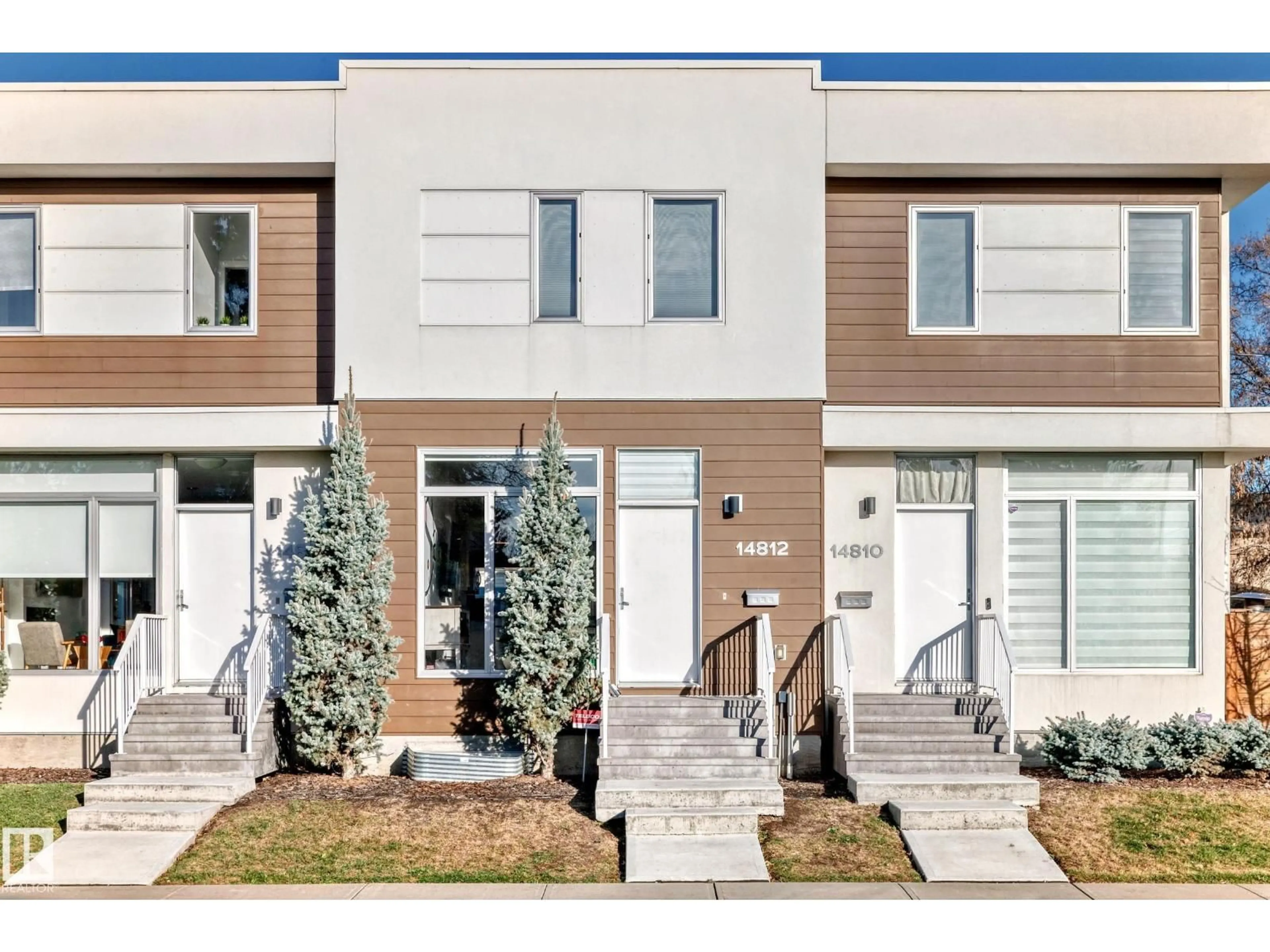Home with vinyl exterior material, street for 14812 98 AV, Edmonton Alberta T5N0H1