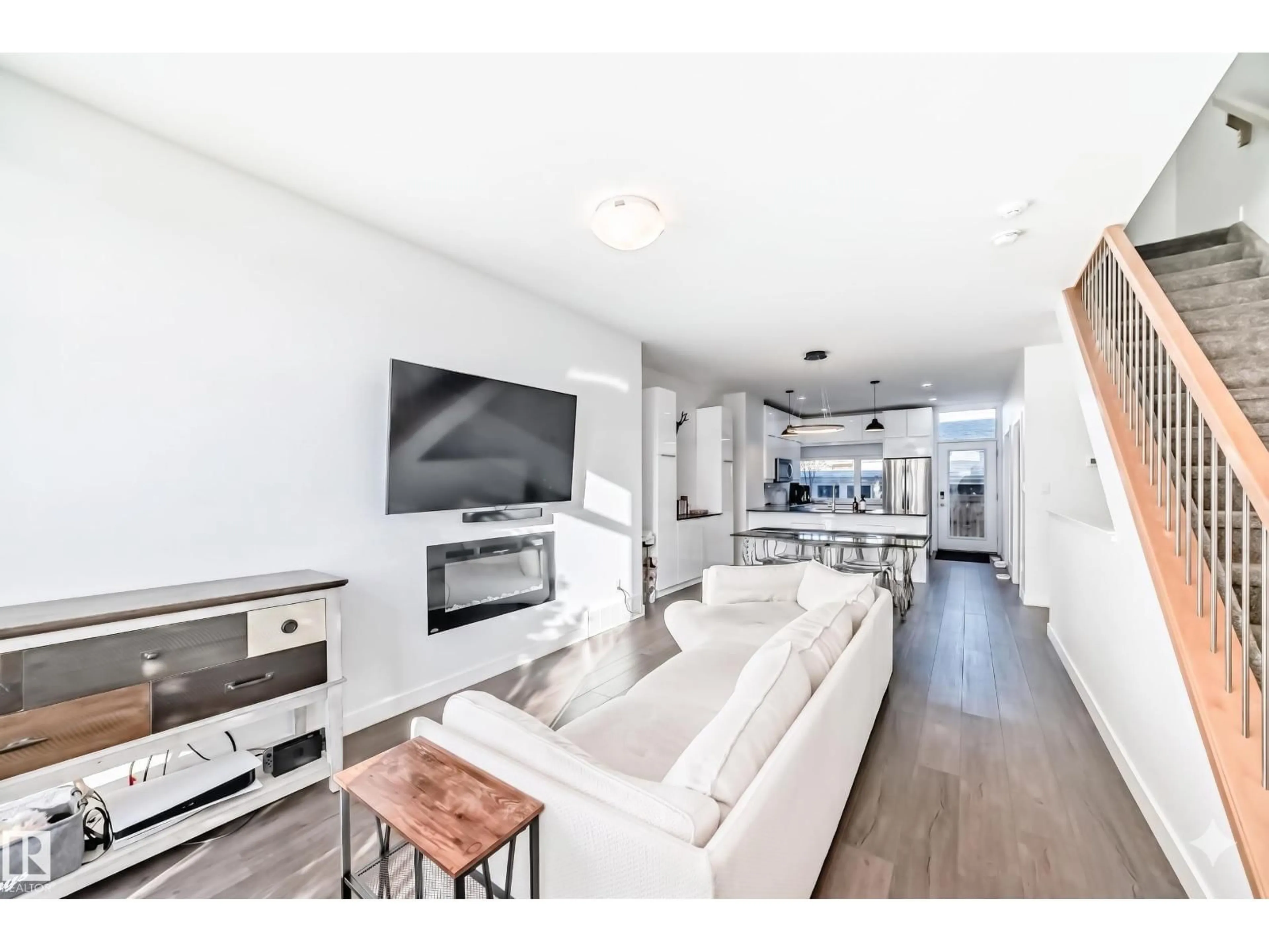 Unknown for 14812 98 AV, Edmonton Alberta T5N0H1