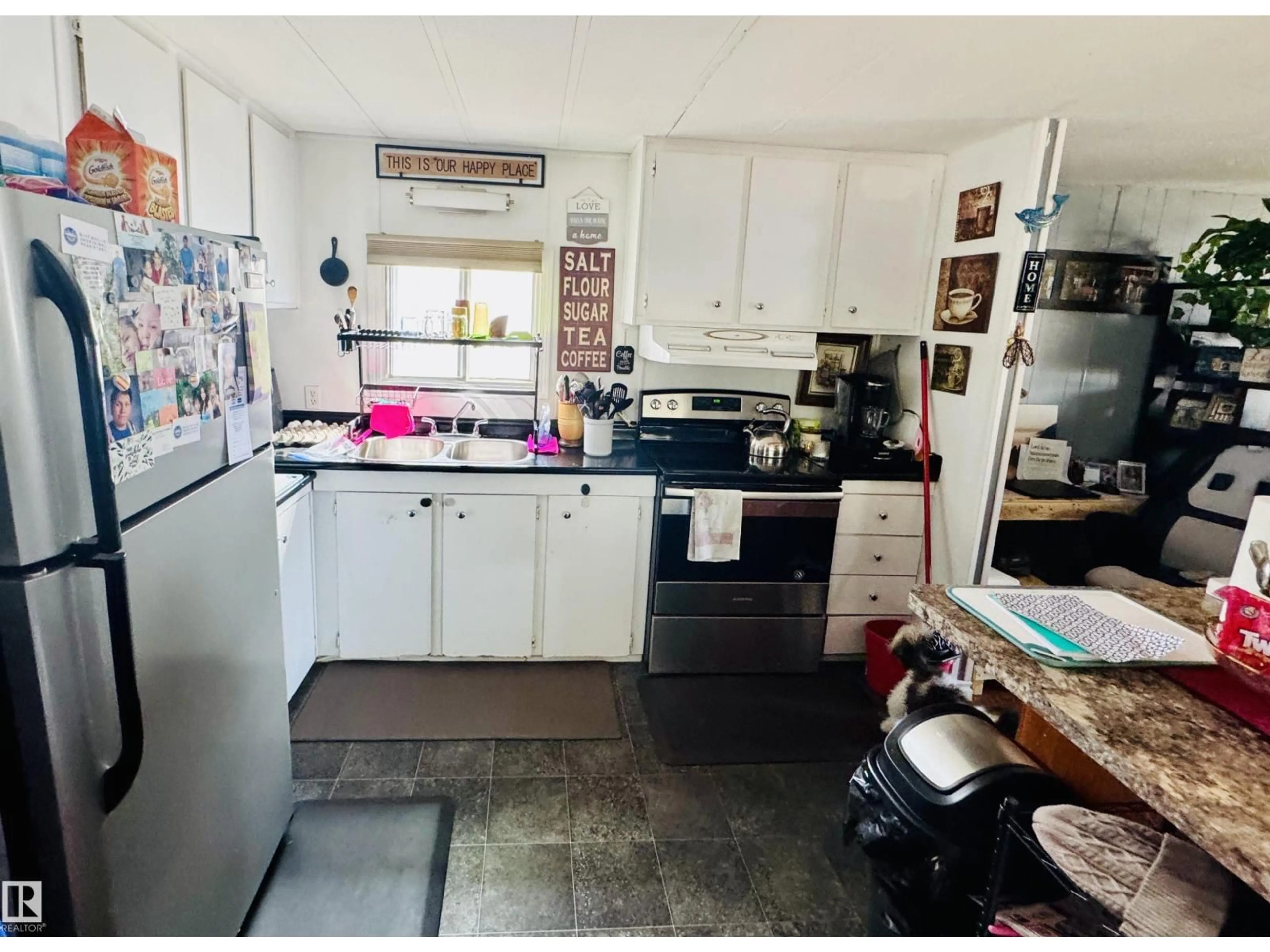 Standard kitchen, unknown for 5234 54 AV, St. Paul Town Alberta T0A3A4