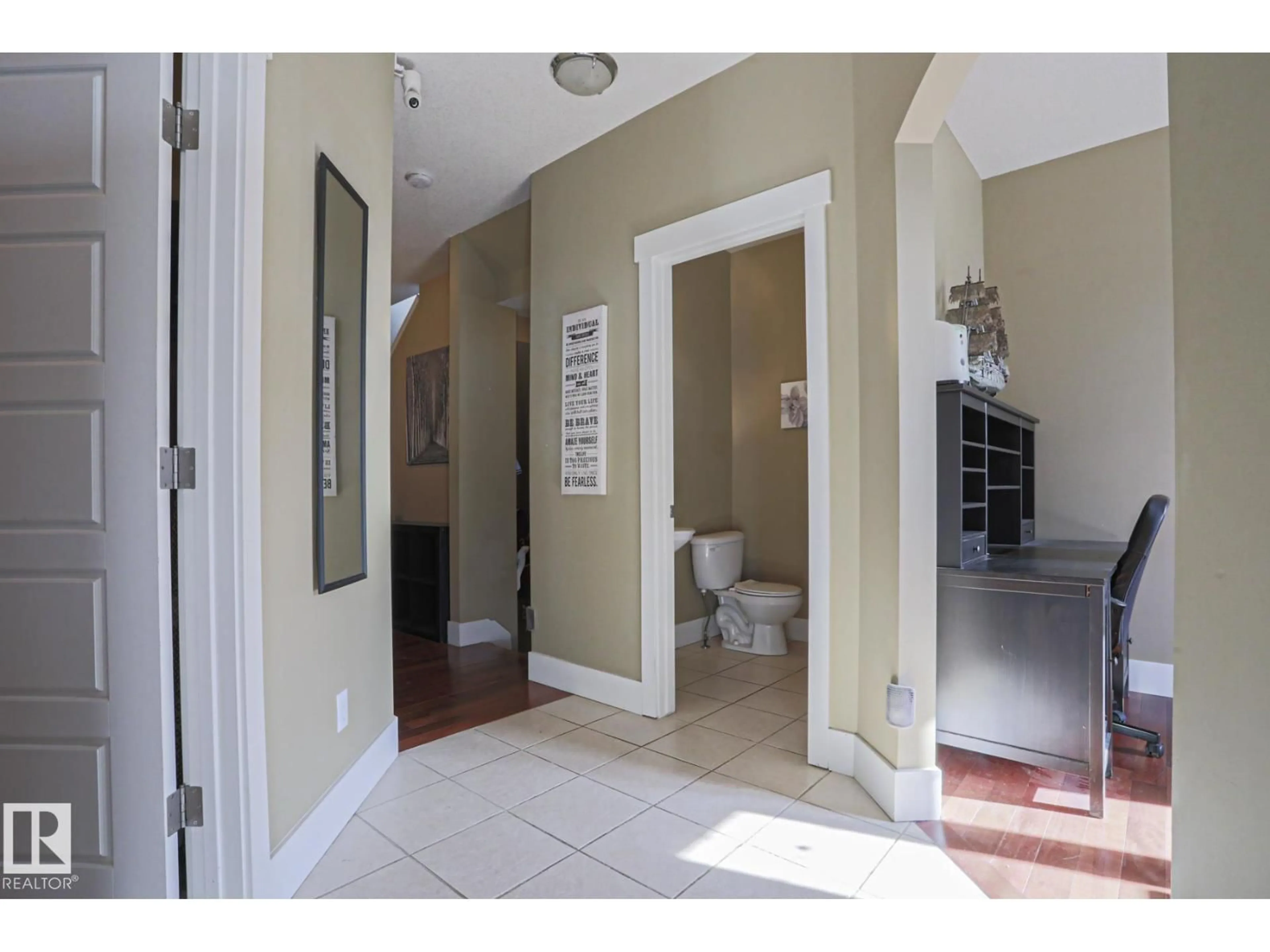 Indoor entryway for 12849 133 ST, Edmonton Alberta T5L1S7
