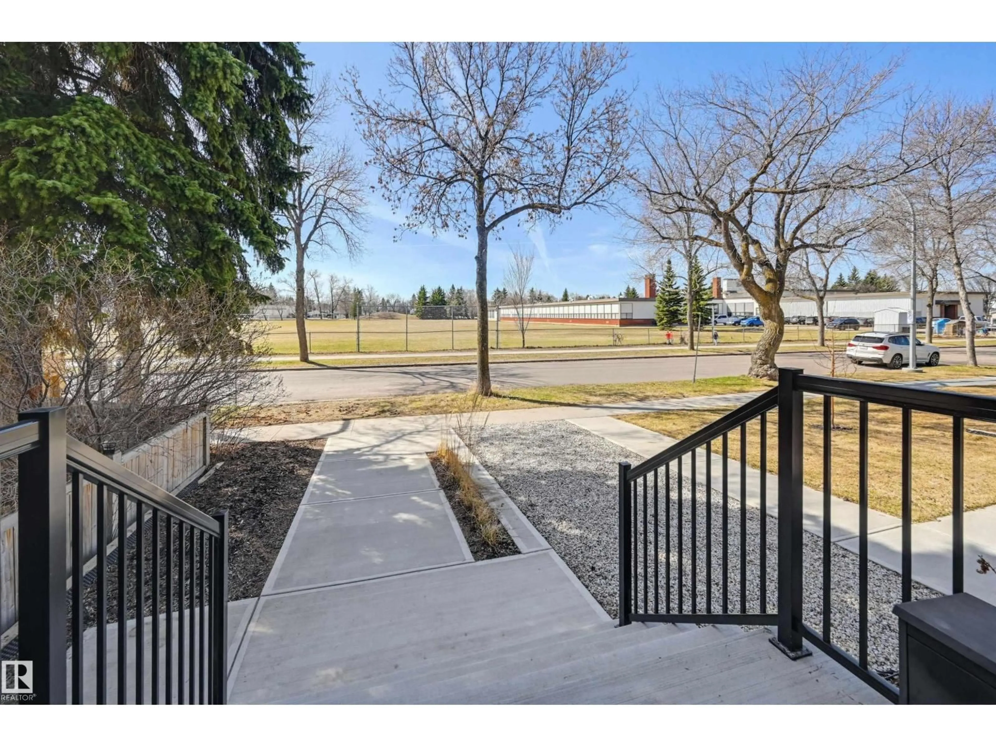Patio, unknown for 8518 79 AV, Edmonton Alberta T6C0R4