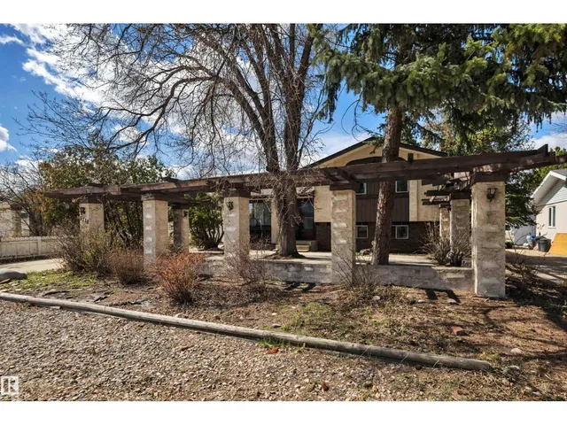 5718 GARDEN MEADOWS DRIVE, Wetaskiwin 5