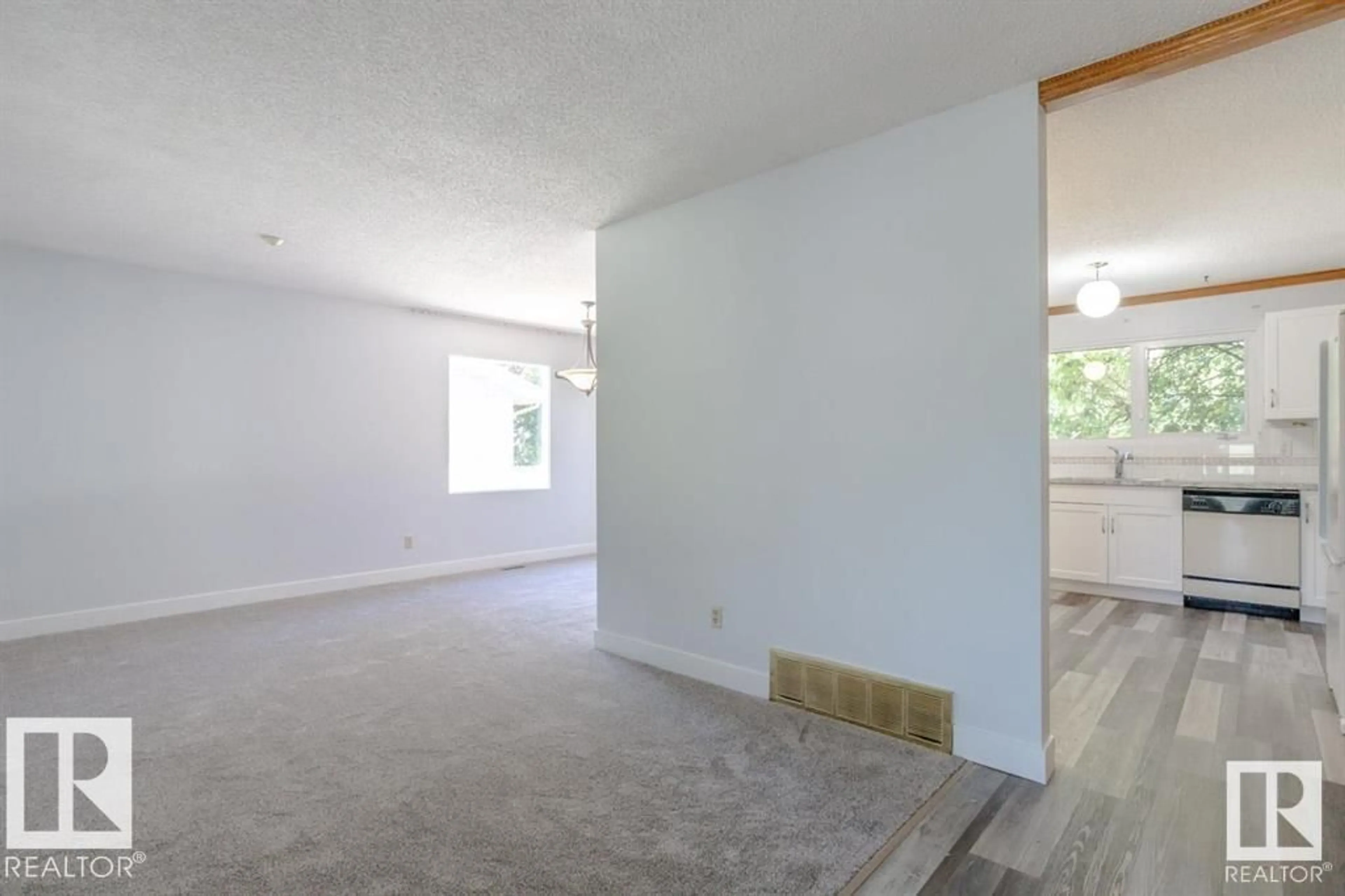 A pic of a room for 5718 GARDEN MEADOWS DRIVE, Wetaskiwin Alberta T9A2L6