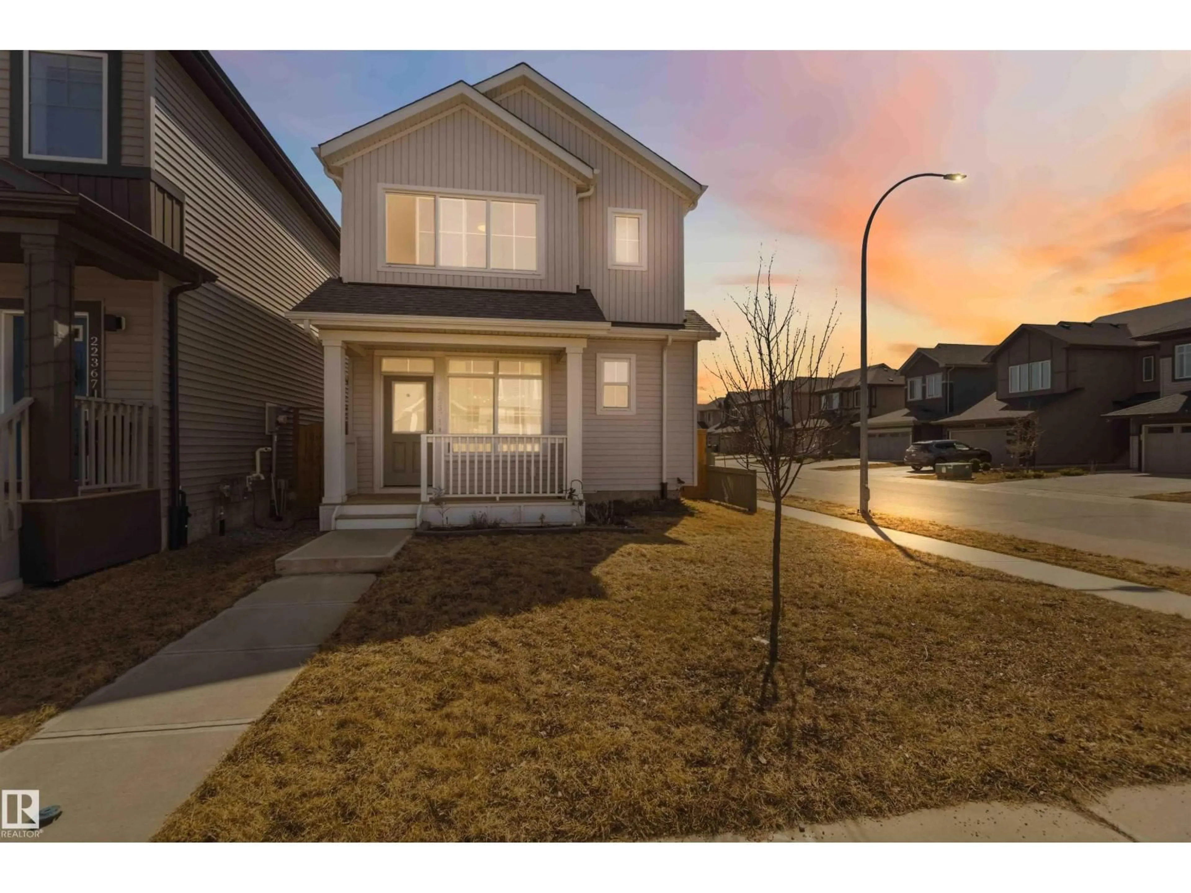 Unknown for 22371 93 AV, Edmonton Alberta T5T7L9
