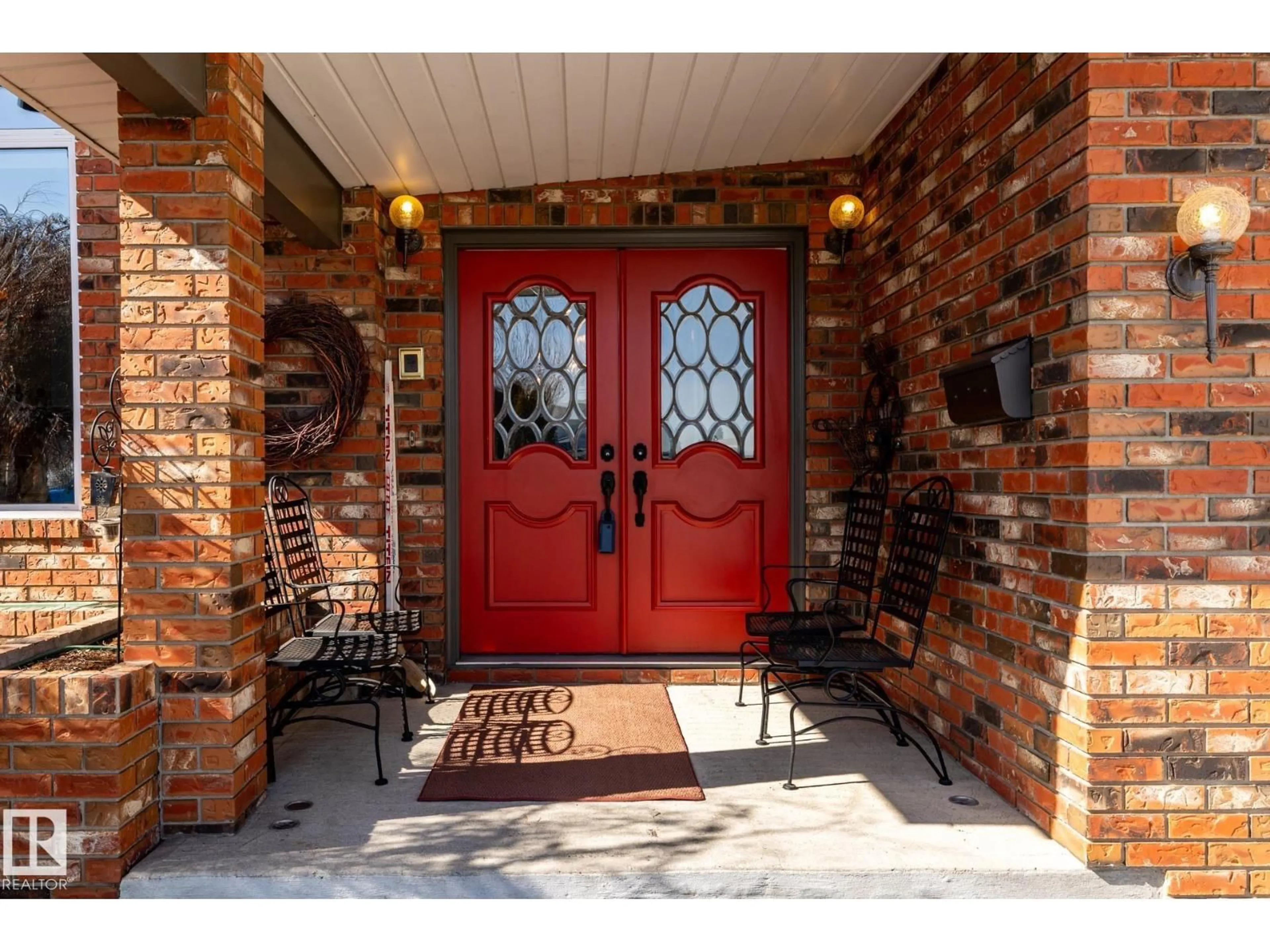 Indoor entryway for 16536 103 ST, Edmonton Alberta T5X2H4