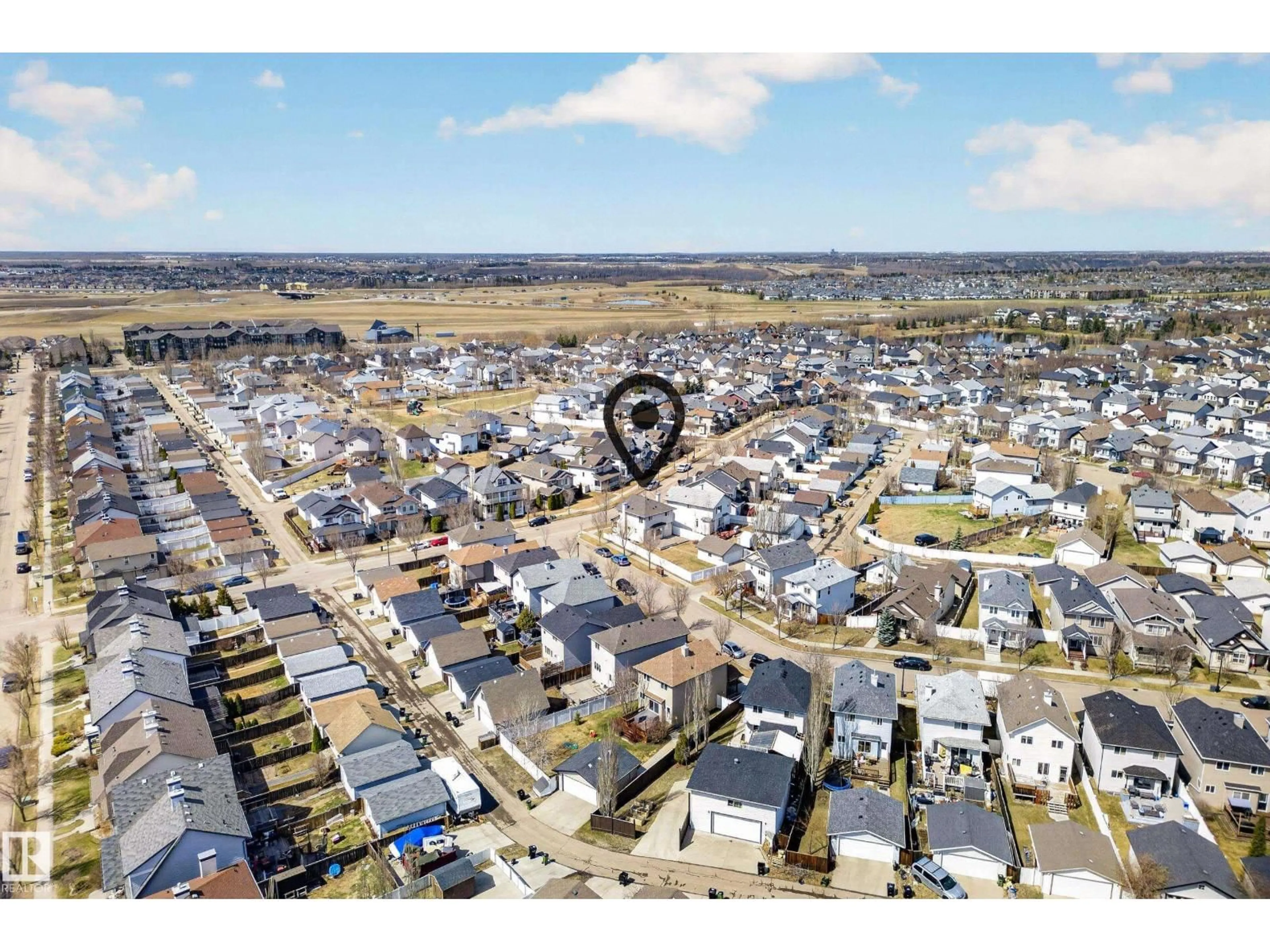 A pic from outside/outdoor area/front of a property/back of a property/a pic from drone, street for 4989 THIBAULT WY, Edmonton Alberta T6R0A4