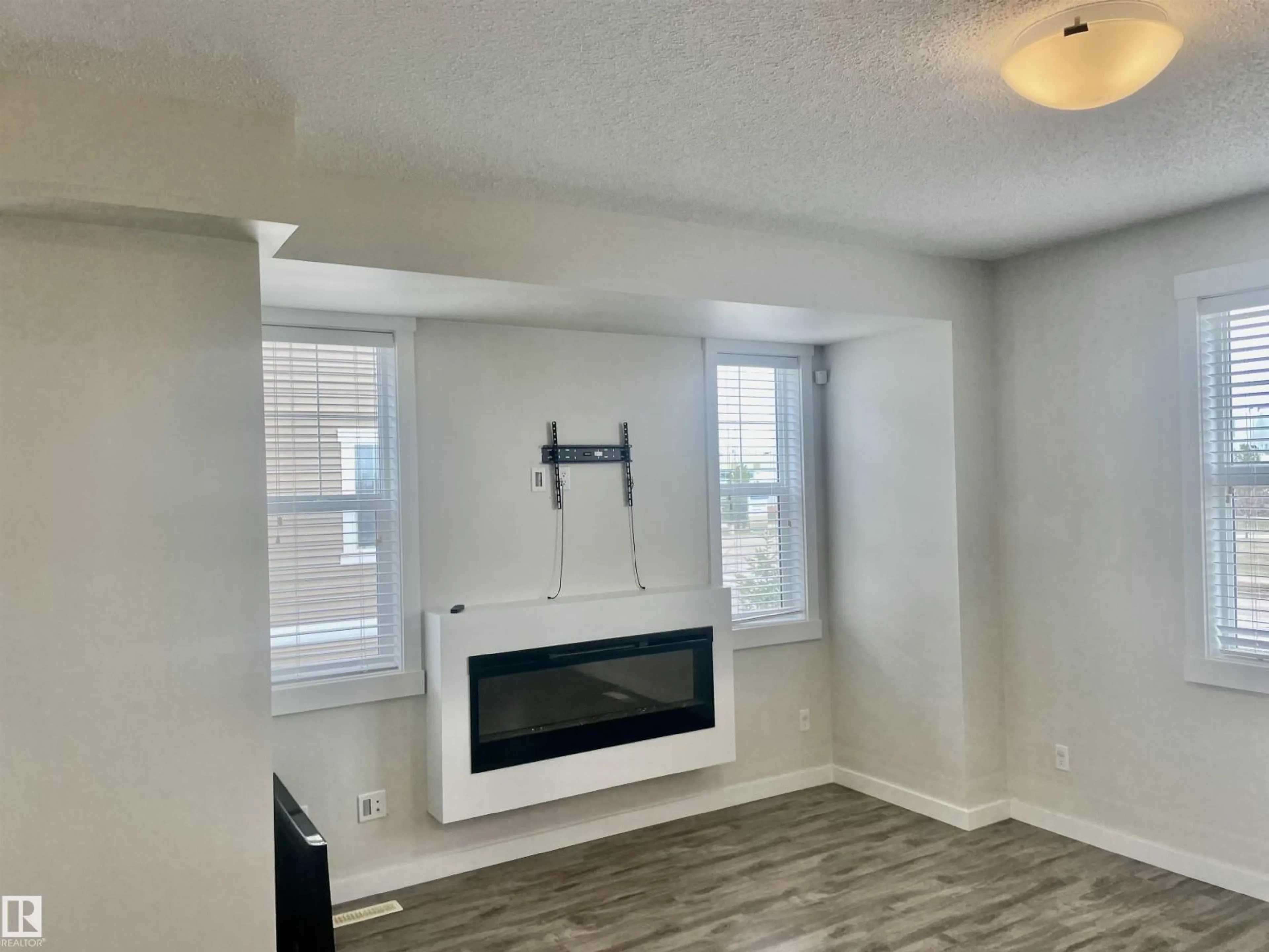A pic of a room for 300 - 8530 94 ST, Fort Saskatchewan Alberta T8L0C2