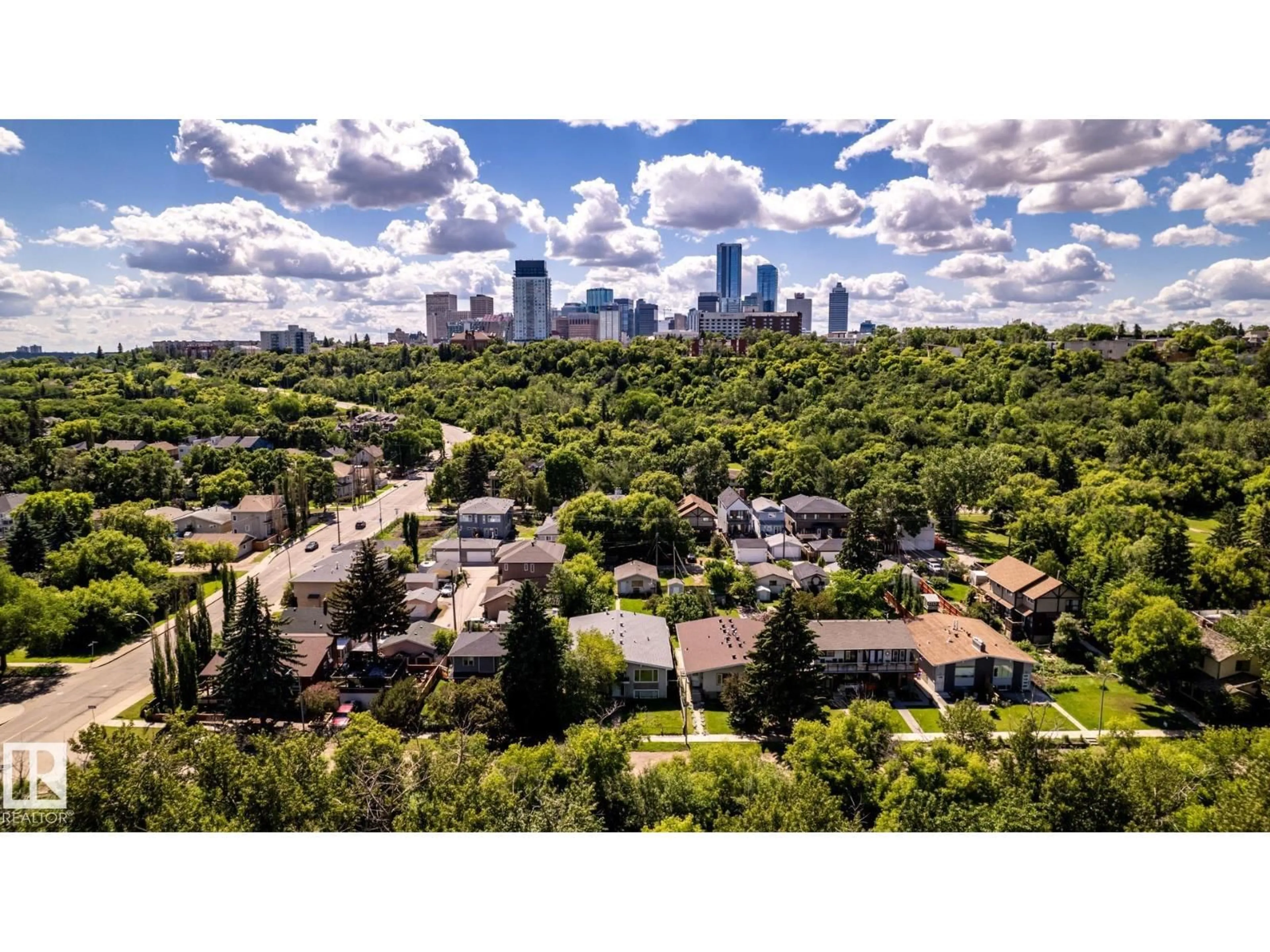 A pic from outside/outdoor area/front of a property/back of a property/a pic from drone, city buildings view from balcony for NW - 10268 87 ST, Edmonton Alberta T5H1N6