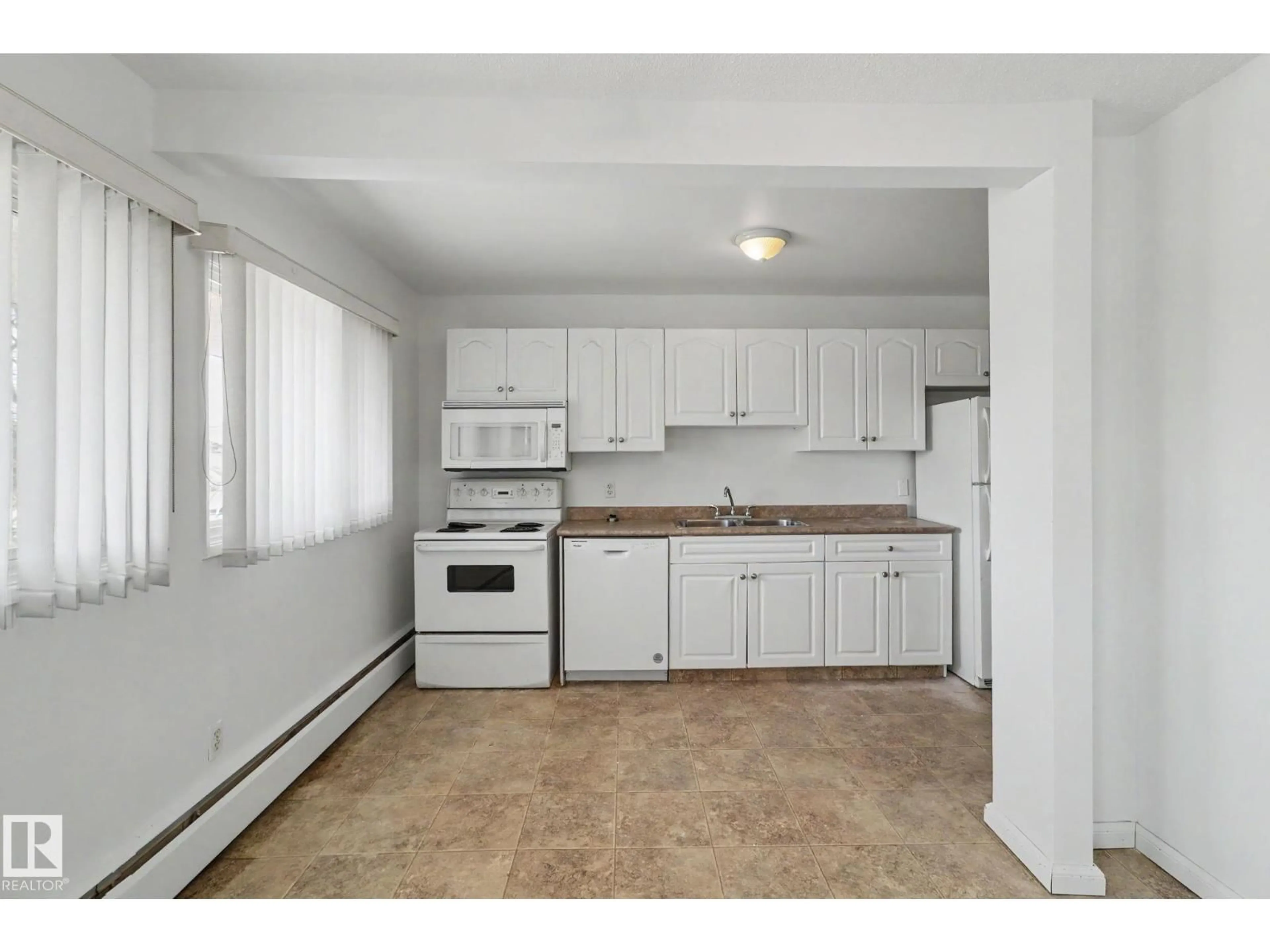 Standard kitchen, unknown for 604F - 2908 116A AV, Edmonton Alberta T5W4R7