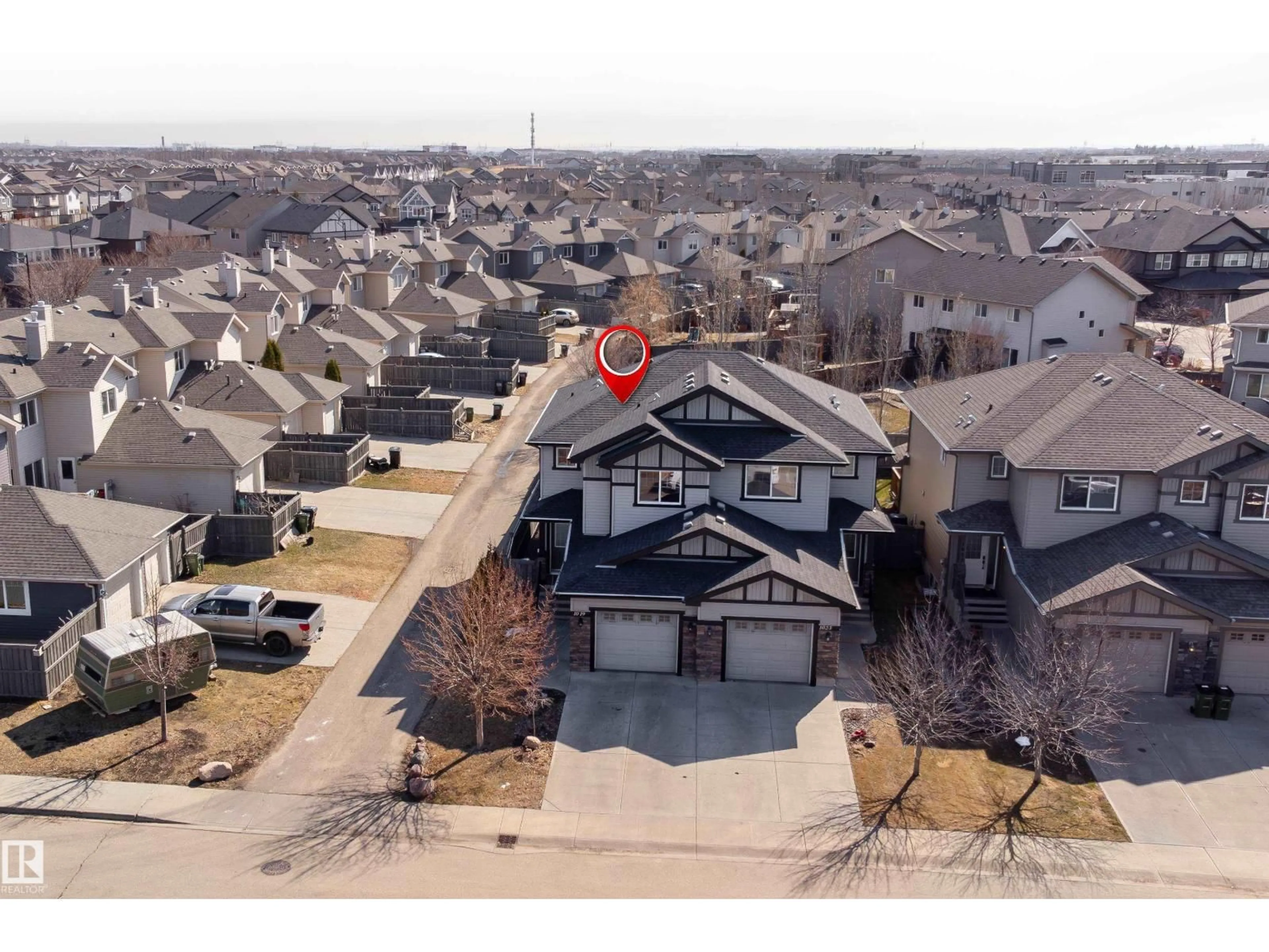A pic from outside/outdoor area/front of a property/back of a property/a pic from drone, street for SW - 1019 177 ST, Edmonton Alberta T6W1Z9