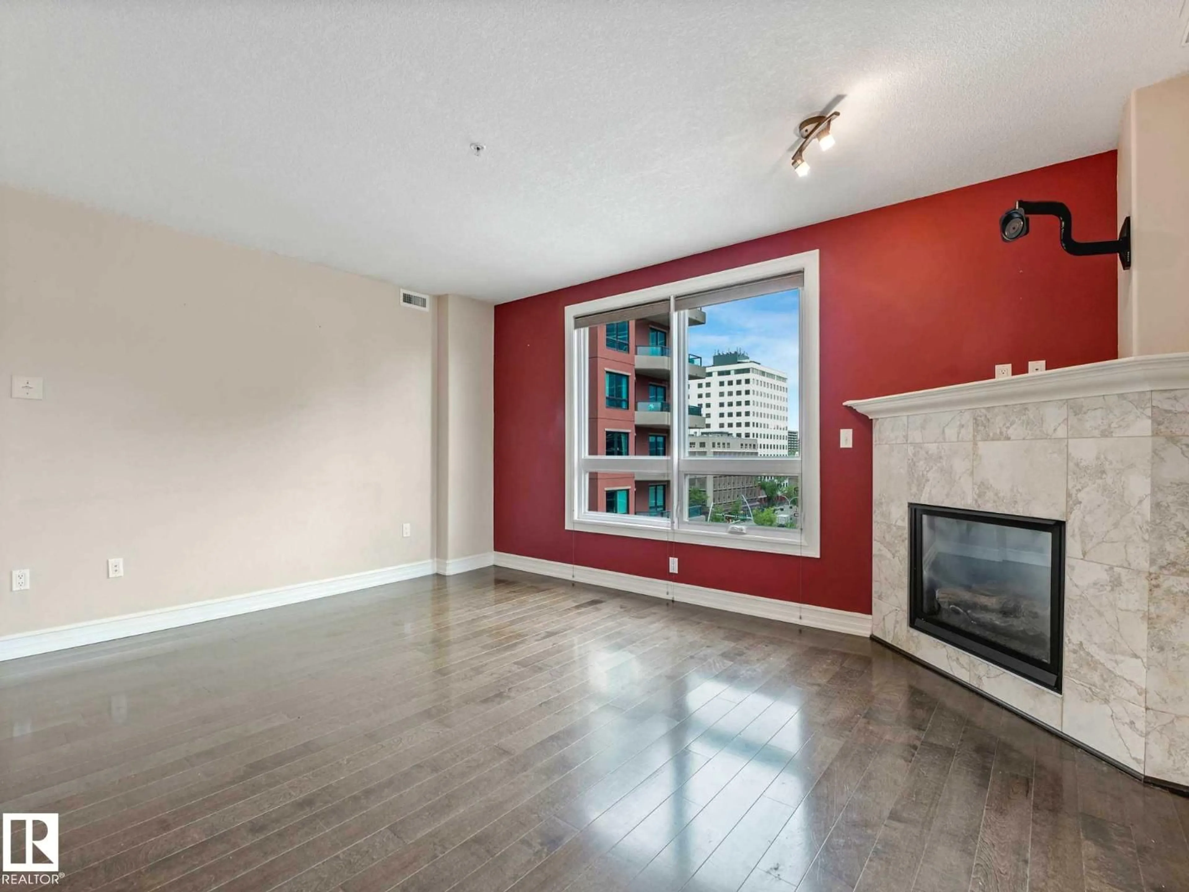A pic of a room for 609 10142 111 ST NW, Edmonton Alberta T5K1K6