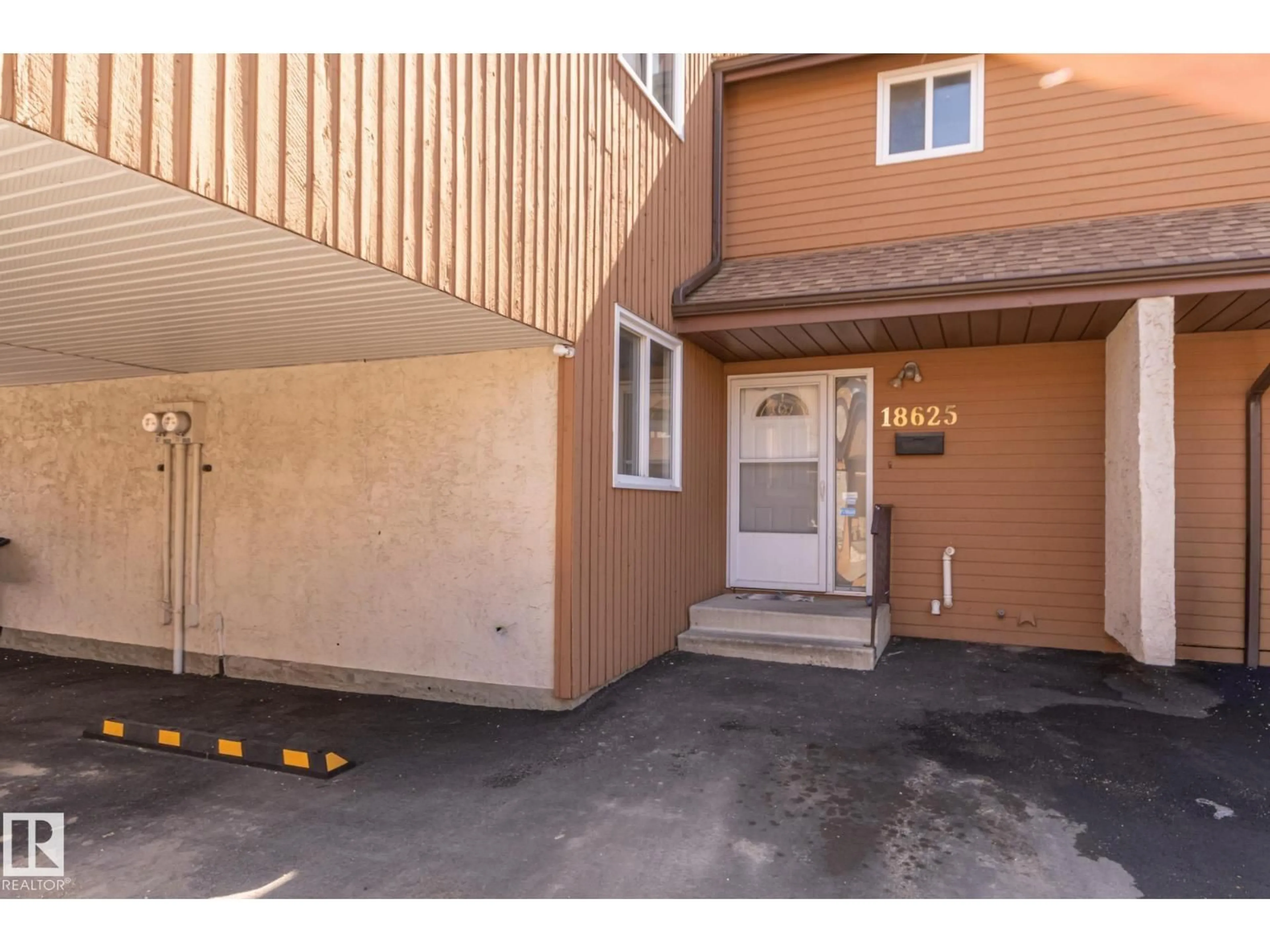 Unknown for NW - 18625 66 AV, Edmonton Alberta T5T2M3