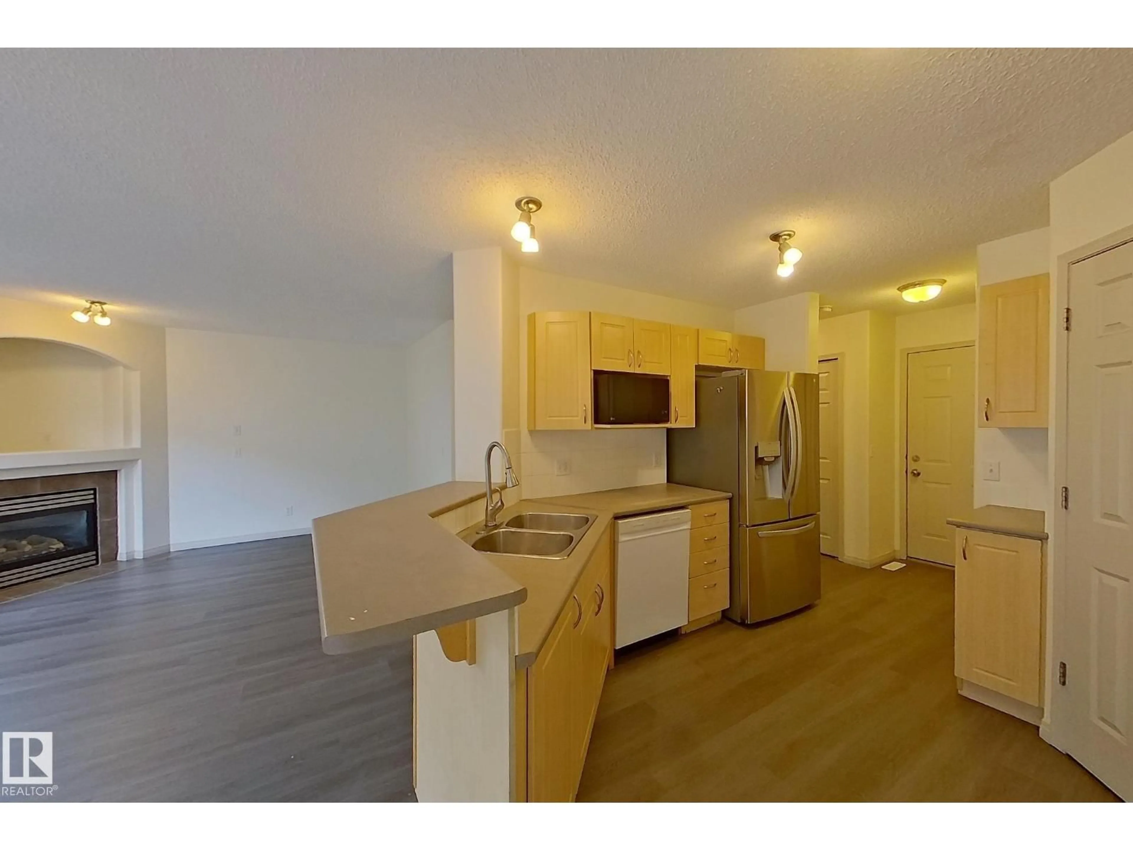 Standard kitchen, wood/laminate floor for 155 - 57 CROCUS CR, Sherwood Park Alberta T8H2M4