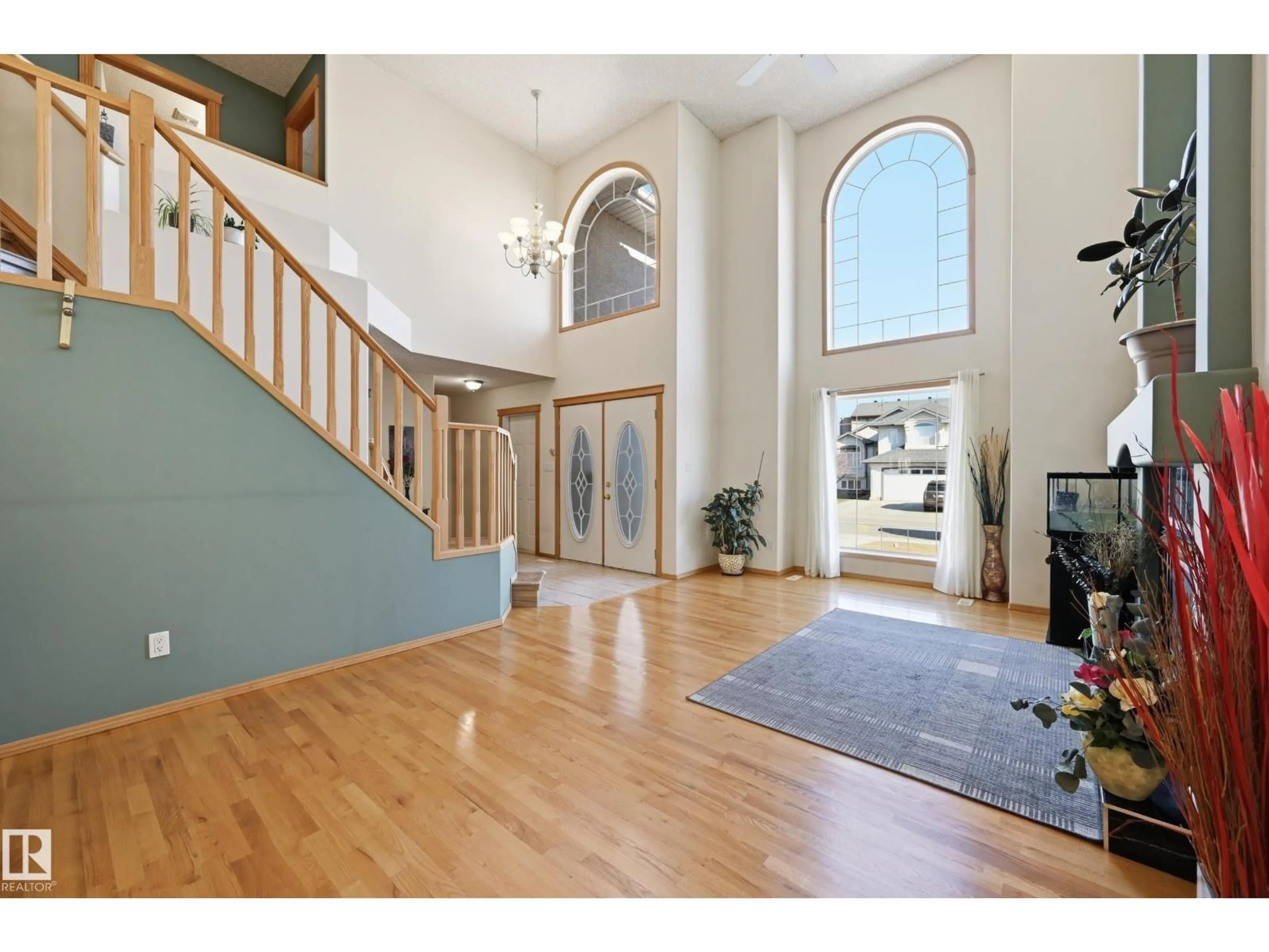 Indoor entryway for NW - 10331 156 AV, Edmonton Alberta T5X6B4