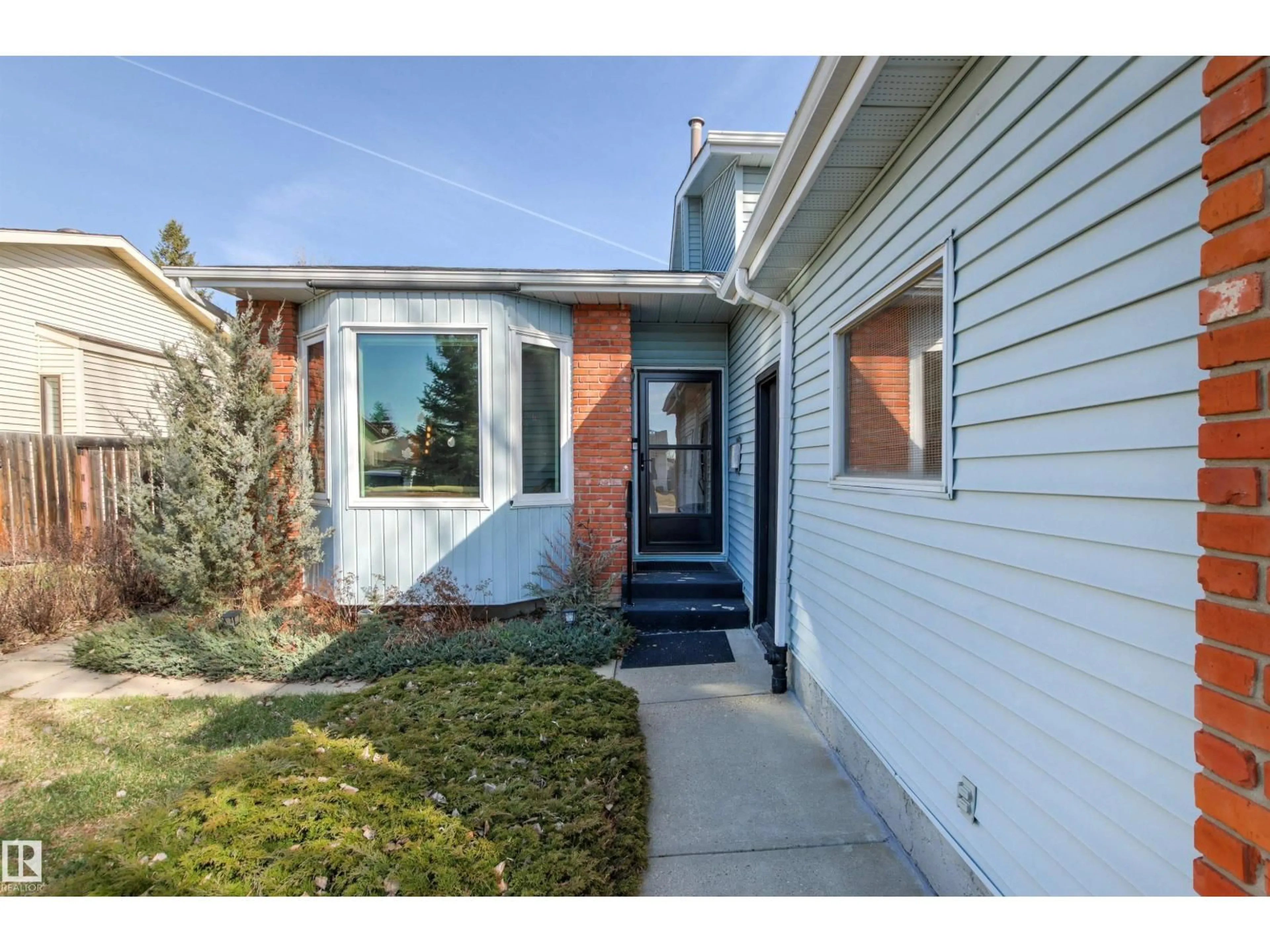 Unknown for 18216 98A AV, Edmonton Alberta T5T4T6