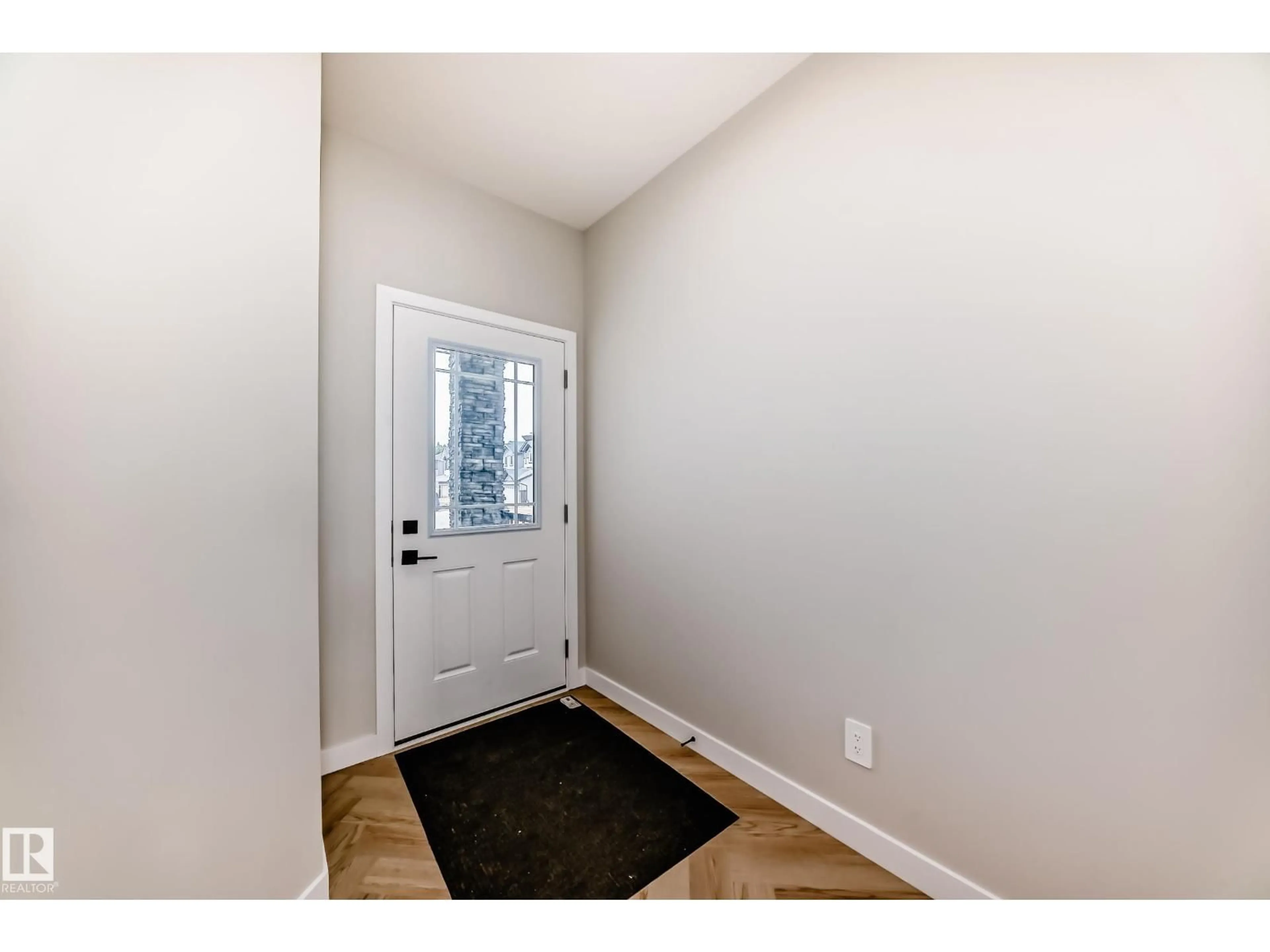 Indoor entryway for NW - 4231 206 ST, Edmonton Alberta T6M3E3