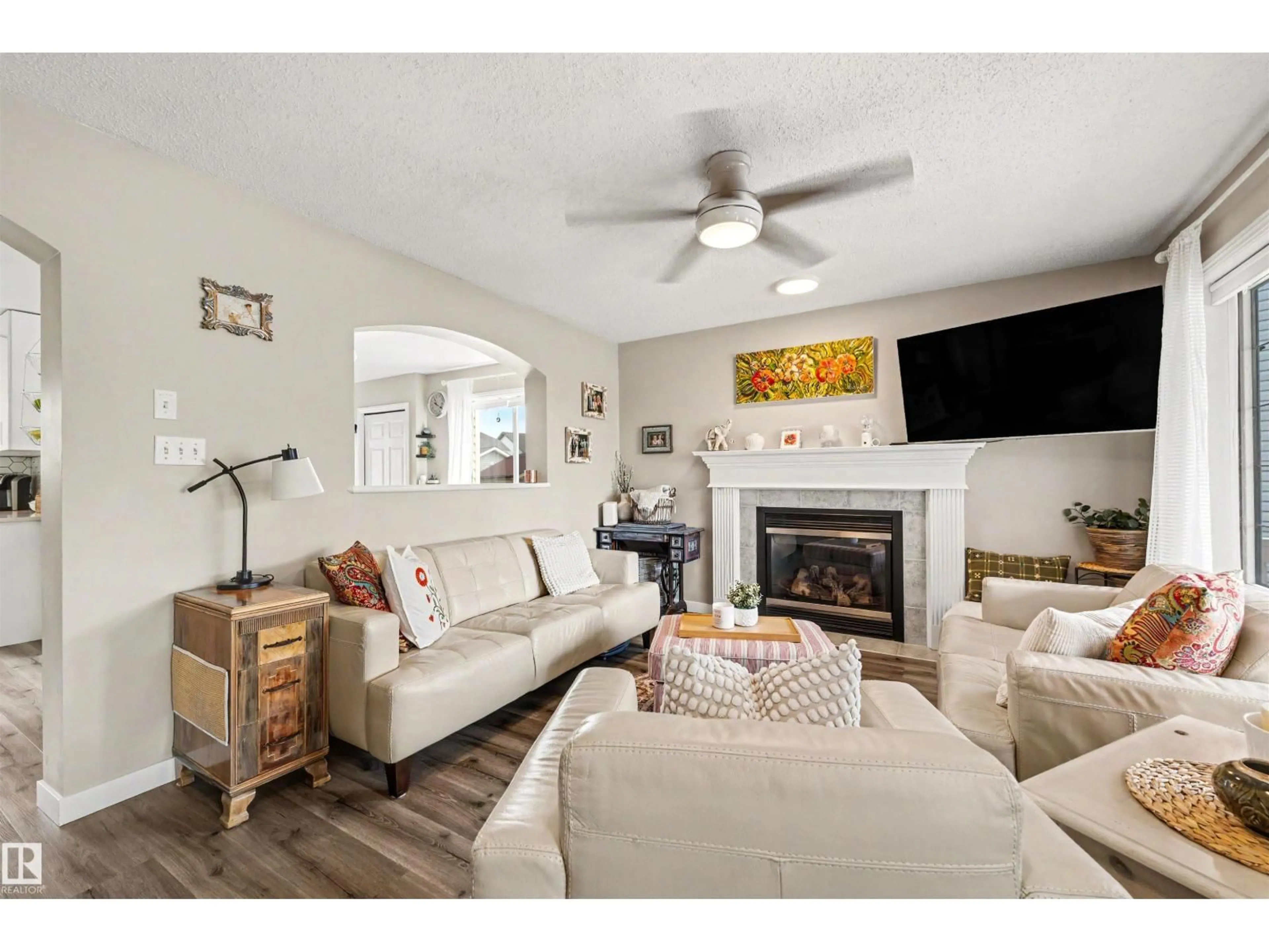 Living room with furniture, unknown for 5432 203 ST, Edmonton Alberta T6M2W6