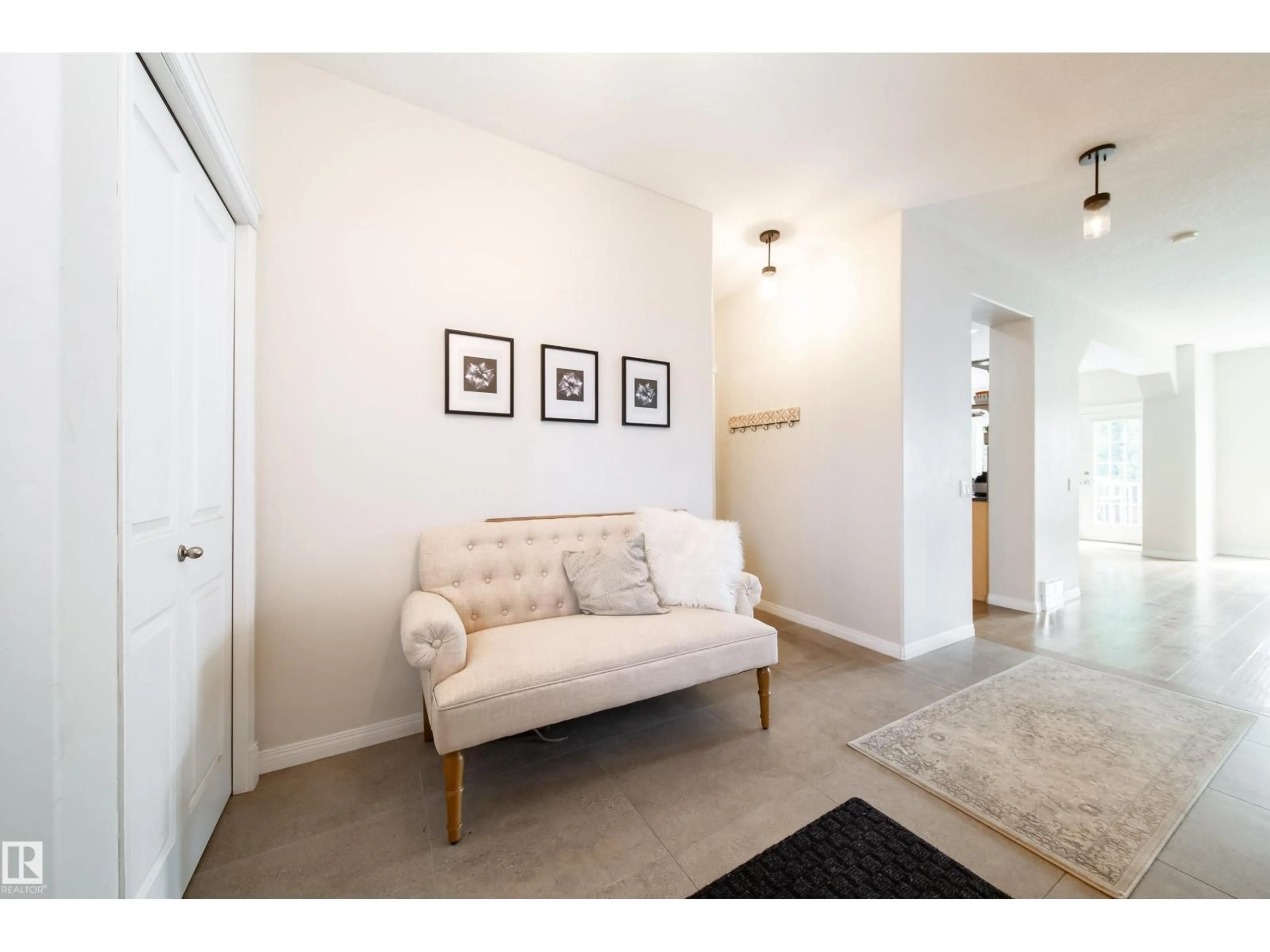 Unknown for 1205 ORMSBY LN, Edmonton Alberta T5T6G8