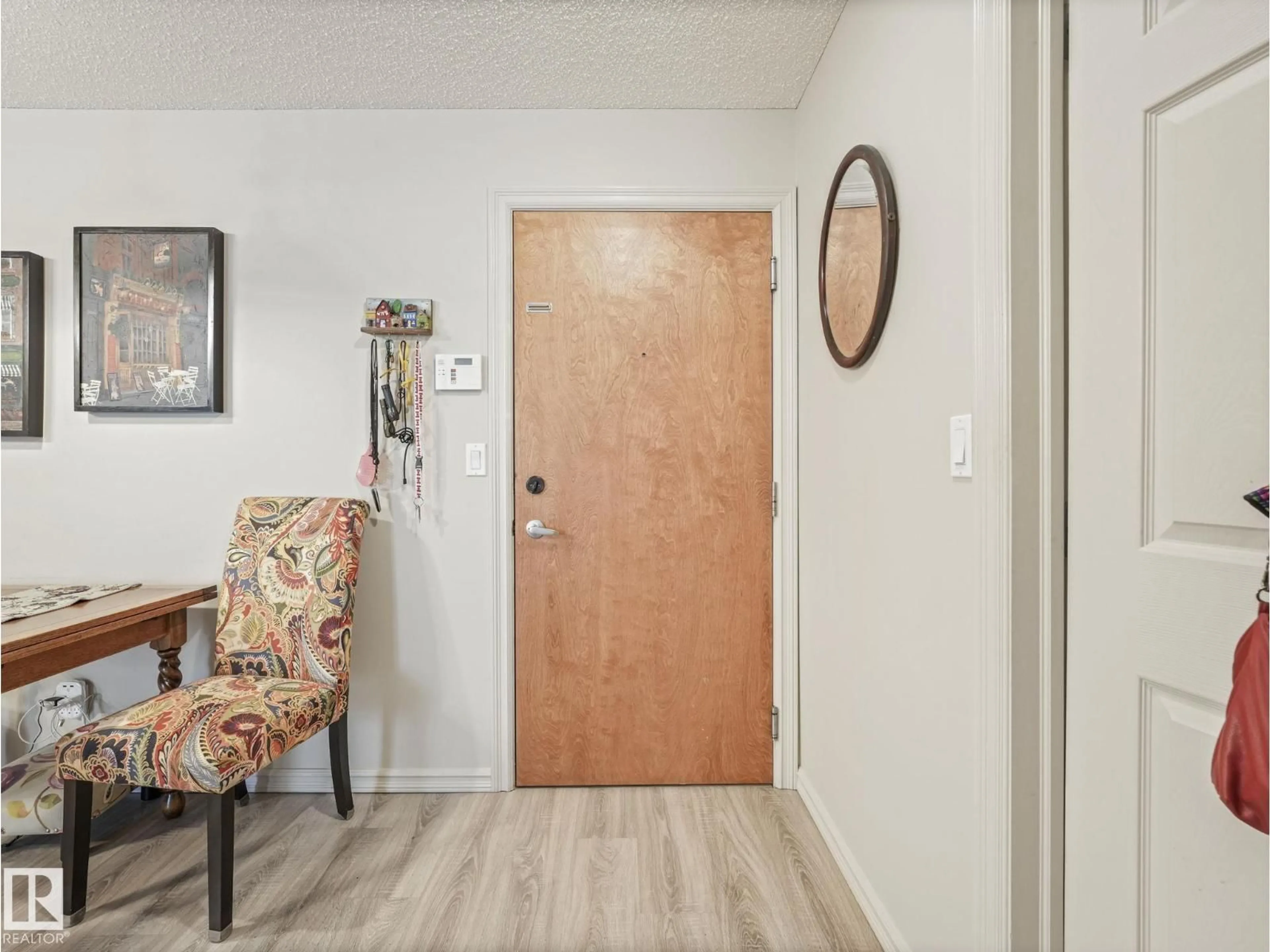 Indoor entryway for #217 - 15211 139 ST, Edmonton Alberta T6V0A1
