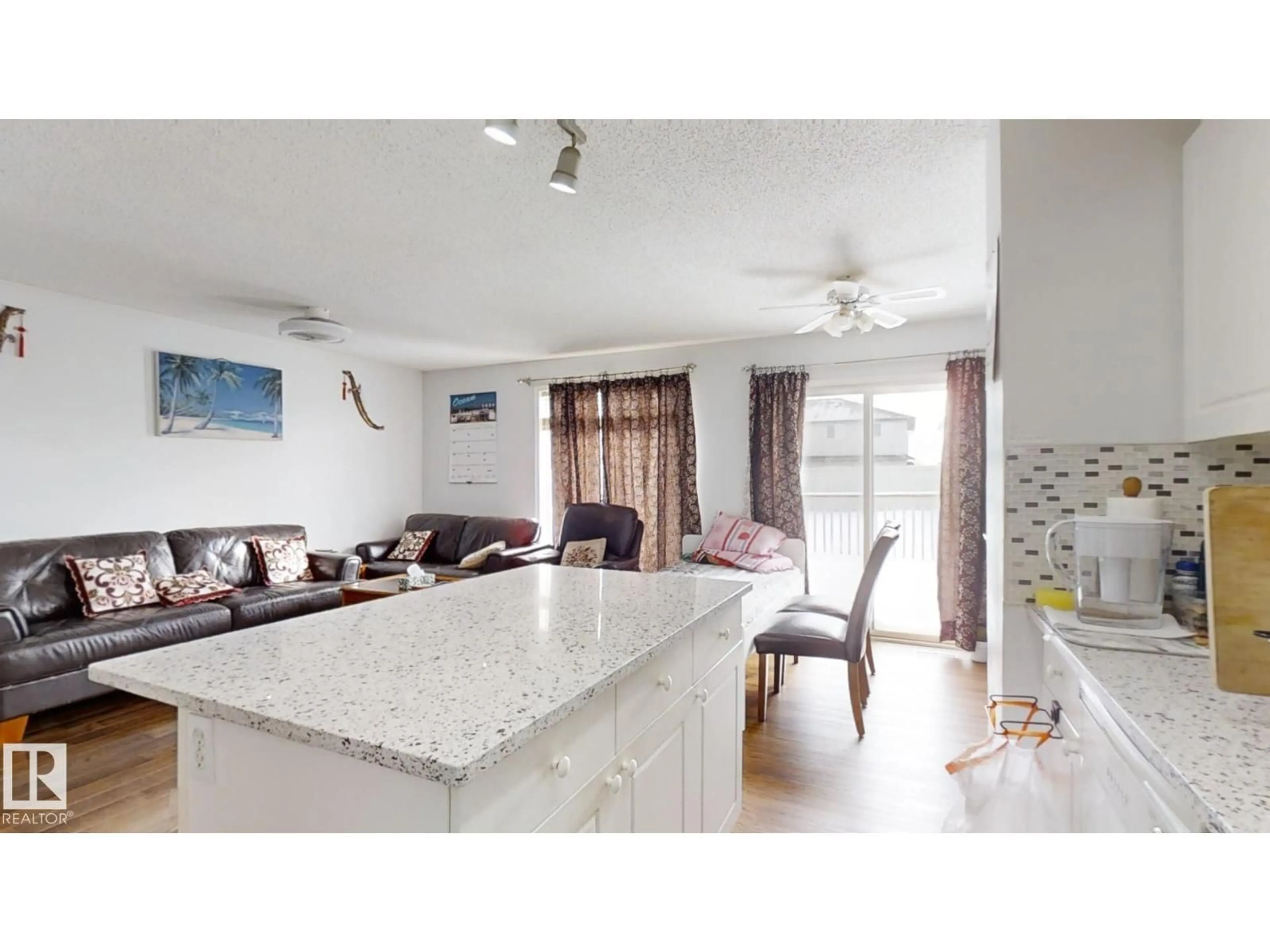 Open concept kitchen, unknown for 3023 31 AV, Edmonton Alberta T6T1W9