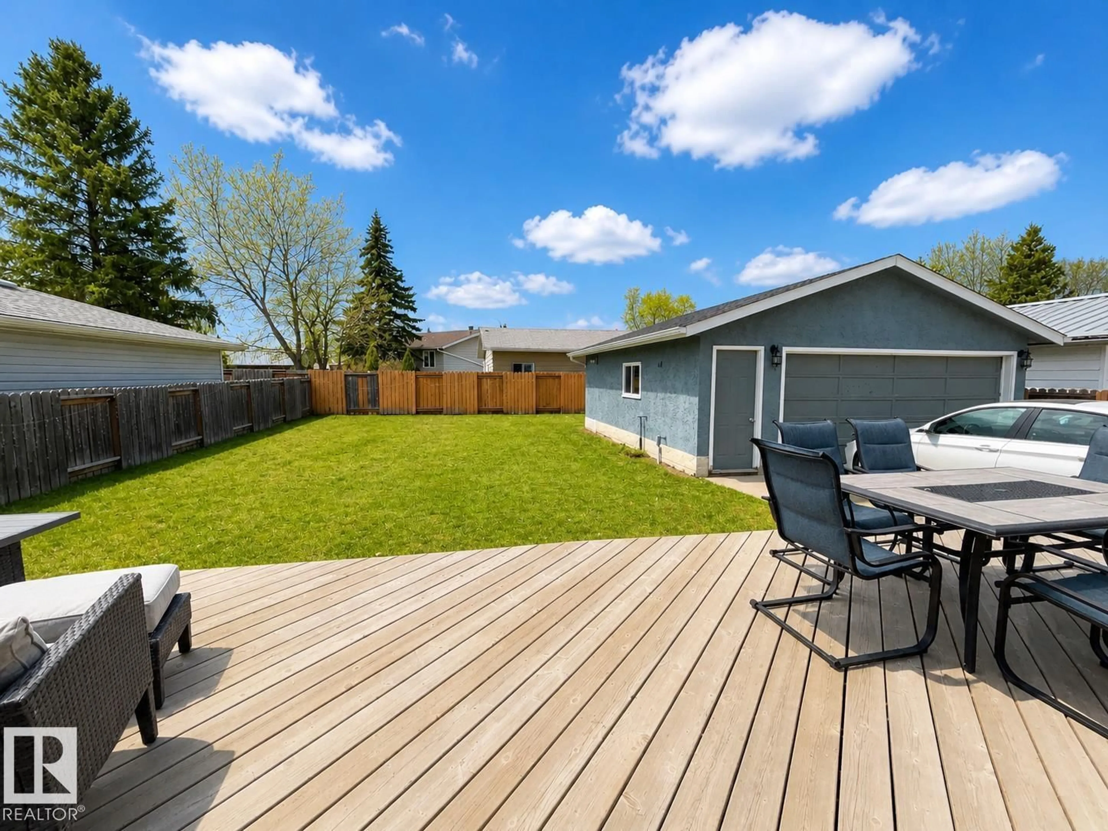 Patio, street for 9602 81 ST, Fort Saskatchewan Alberta T8L3J4