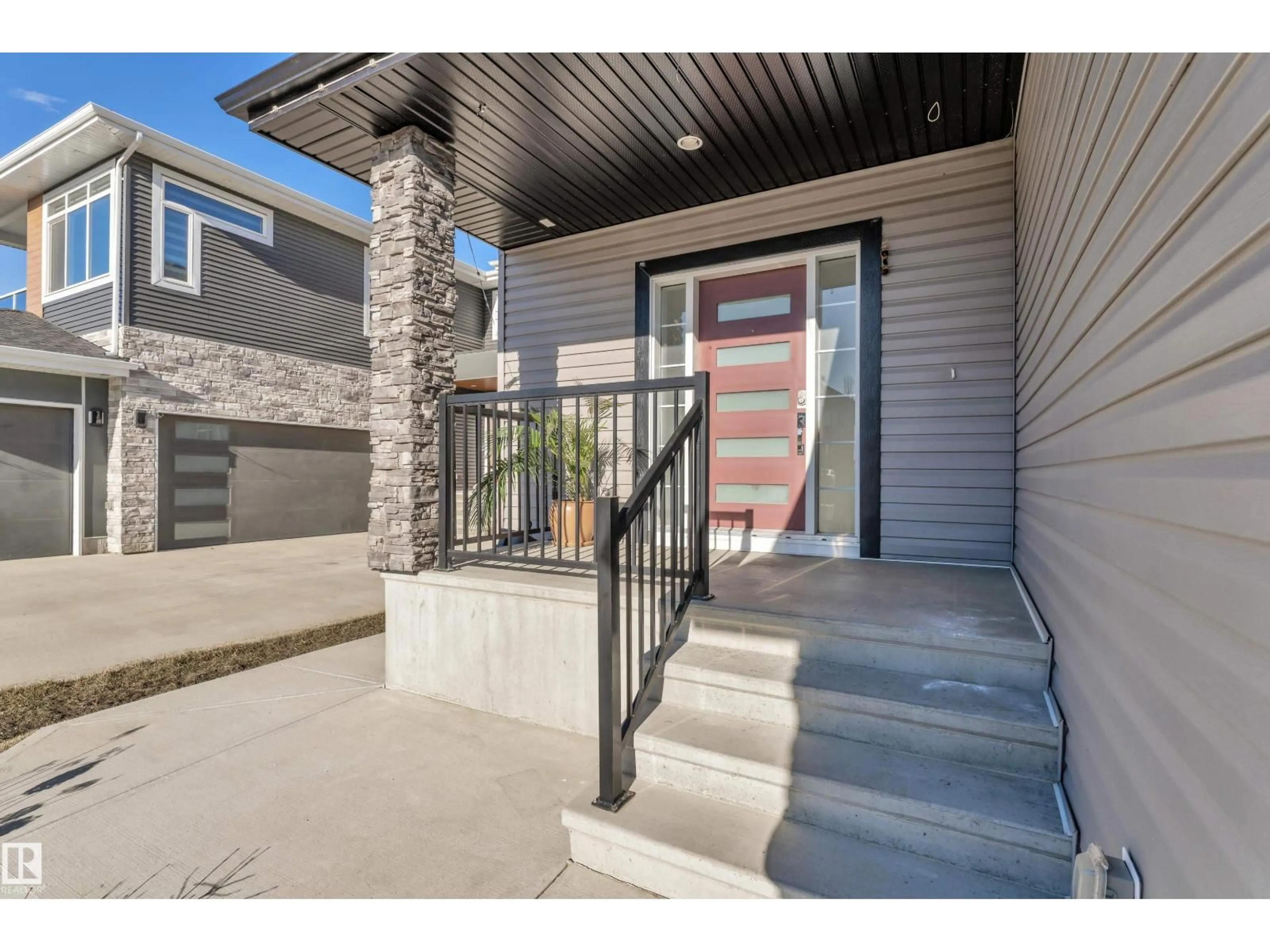 Indoor entryway for 4403 TRIOMPHE GA, Beaumont Alberta T4X0C3