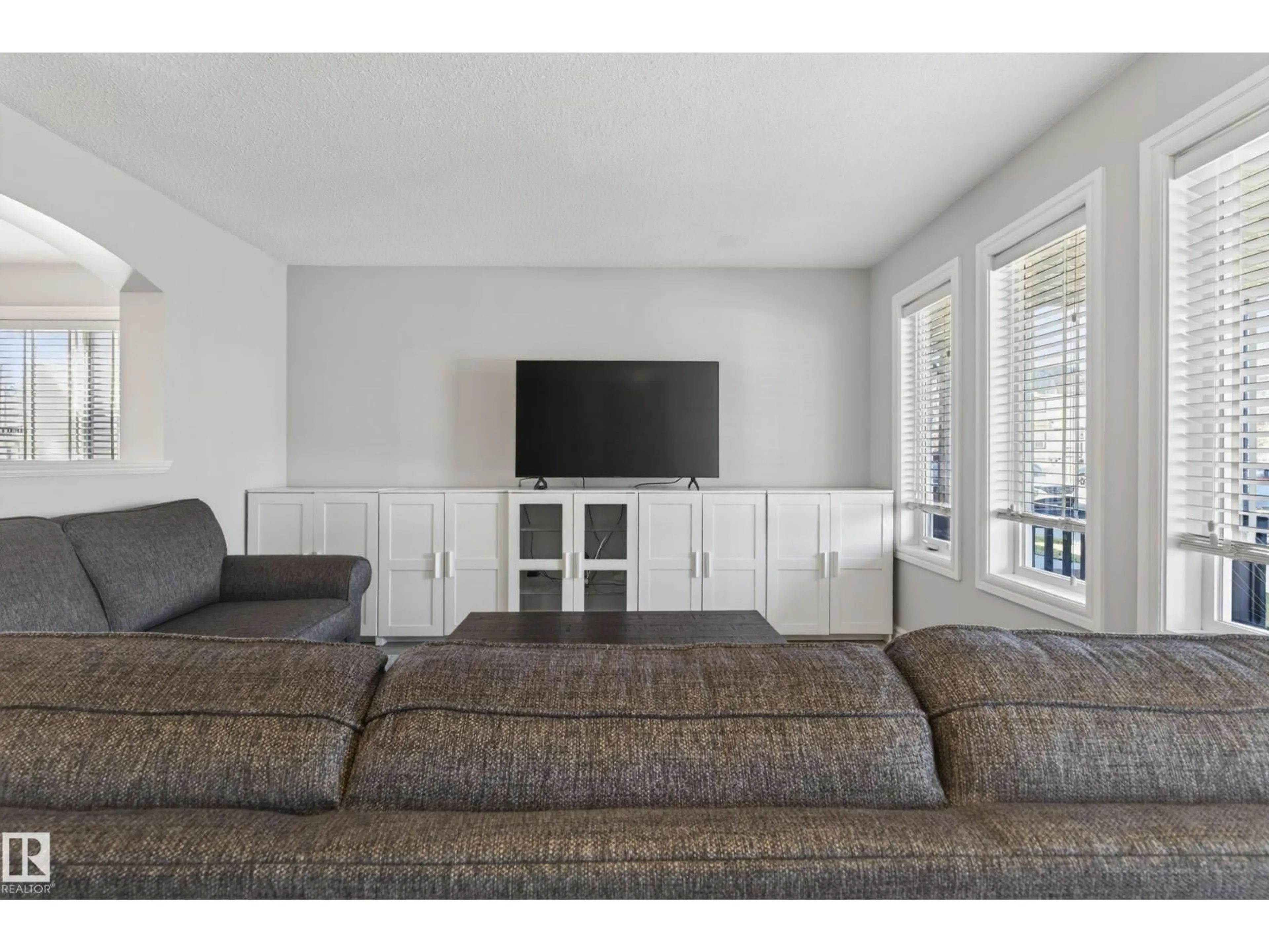 Living room with furniture, unknown for 147 SUMMERWOOD DR, Sherwood Park Alberta T8H0B3