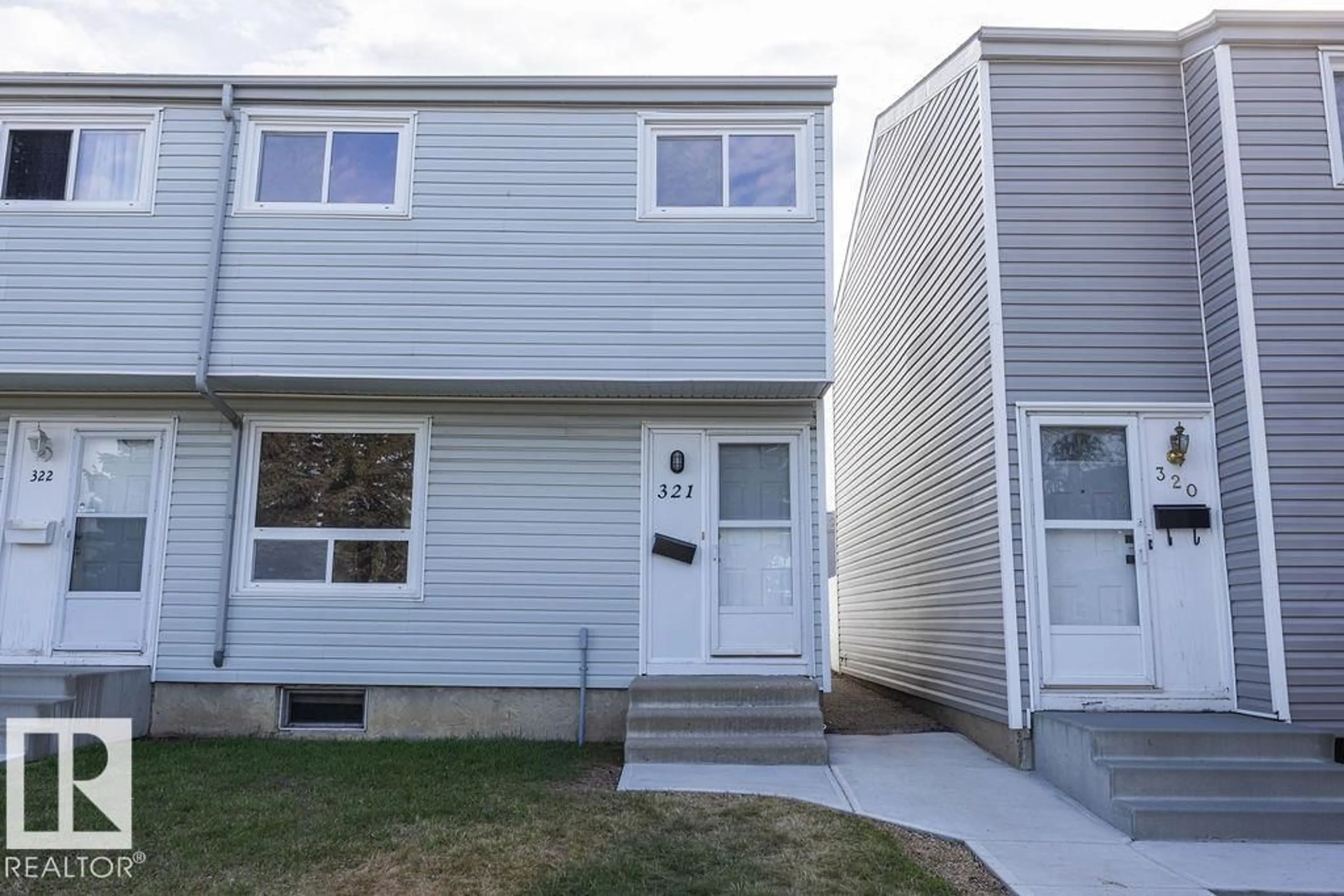 Home with vinyl exterior material, street for 321 NORTHGATE TC, Edmonton Alberta T5E3E3