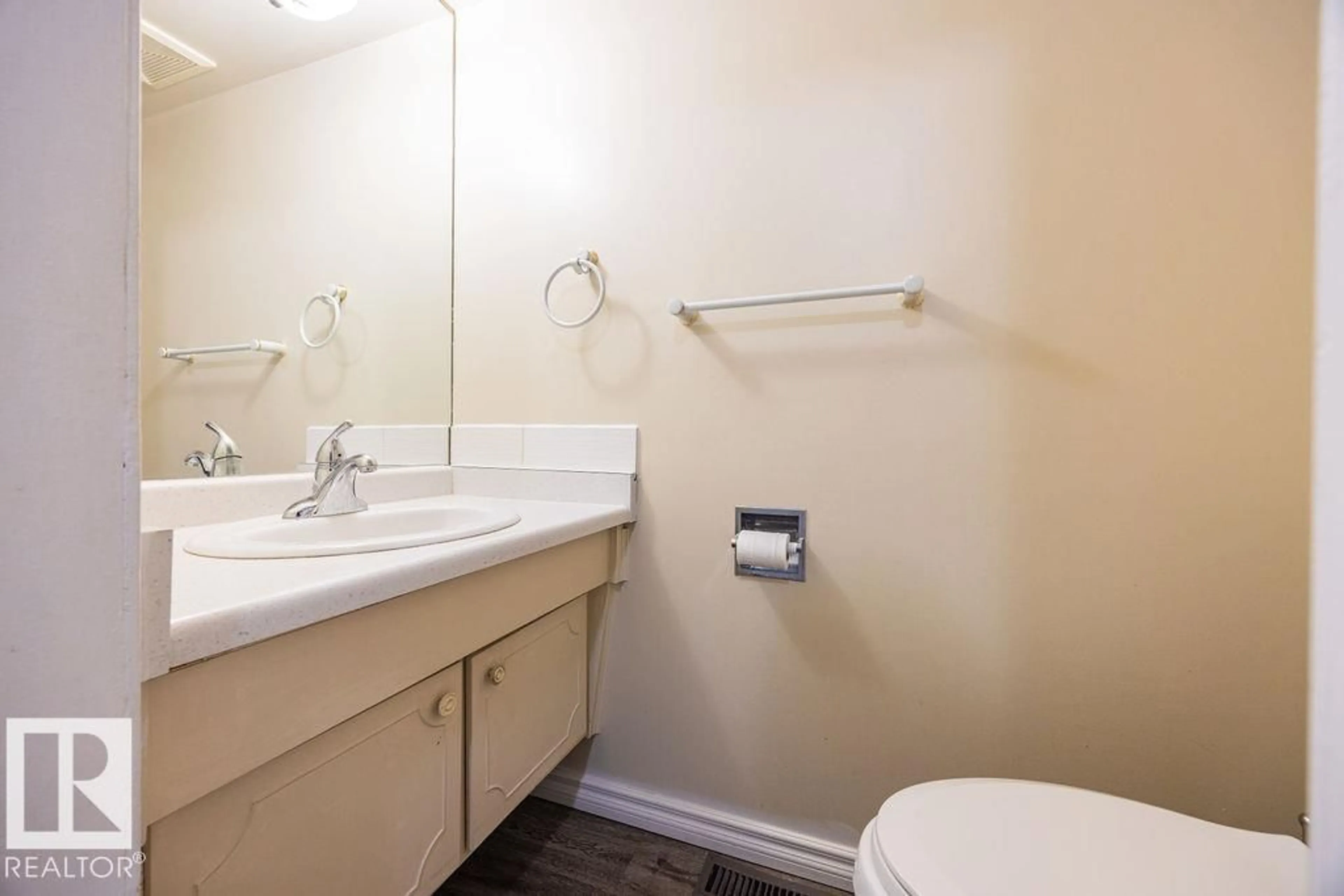 Standard bathroom, unknown for 321 NORTHGATE TC, Edmonton Alberta T5E3E3