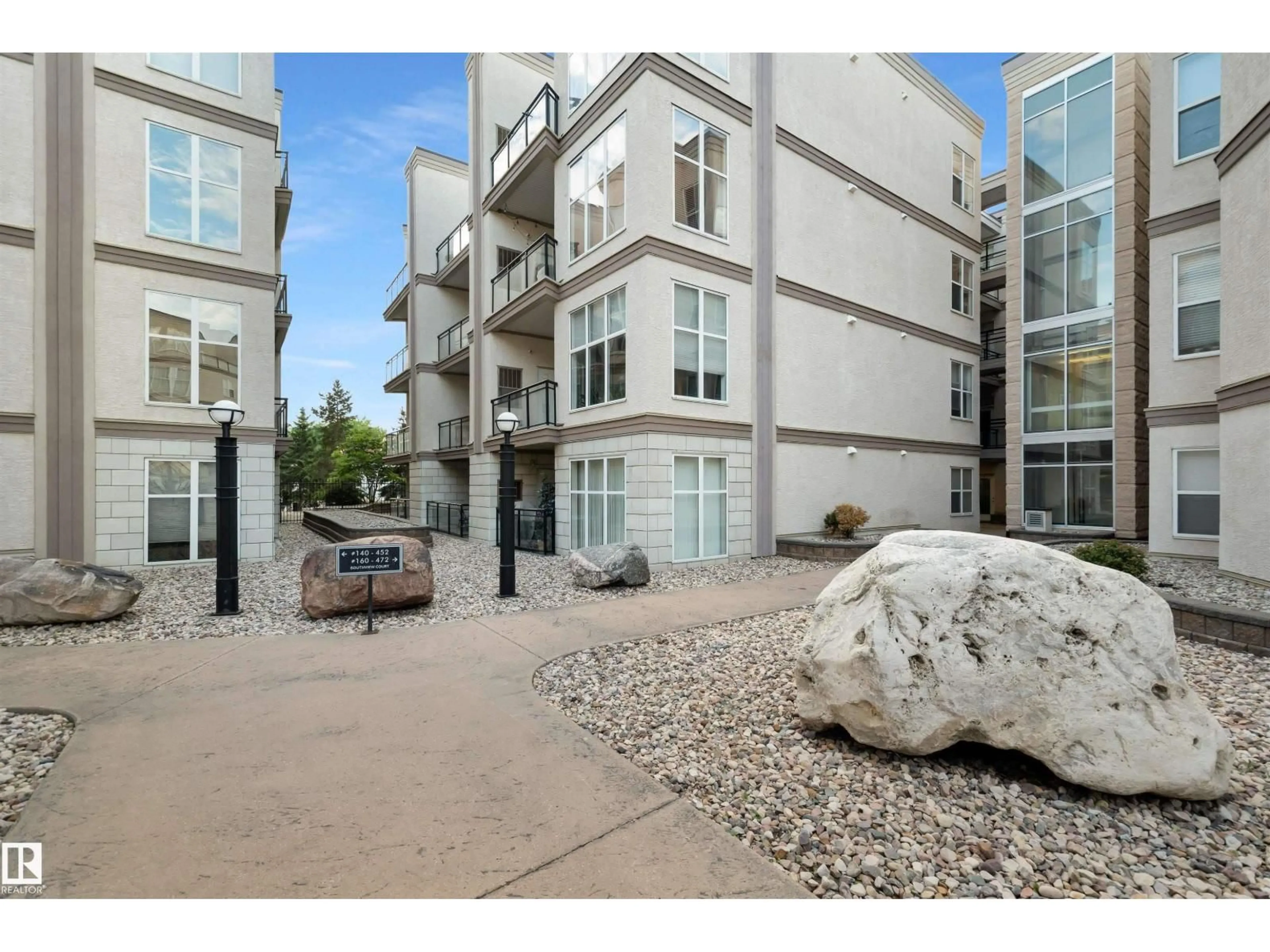 Patio, unknown for 369 4823 104A ST NW, Edmonton Alberta T6H0R5