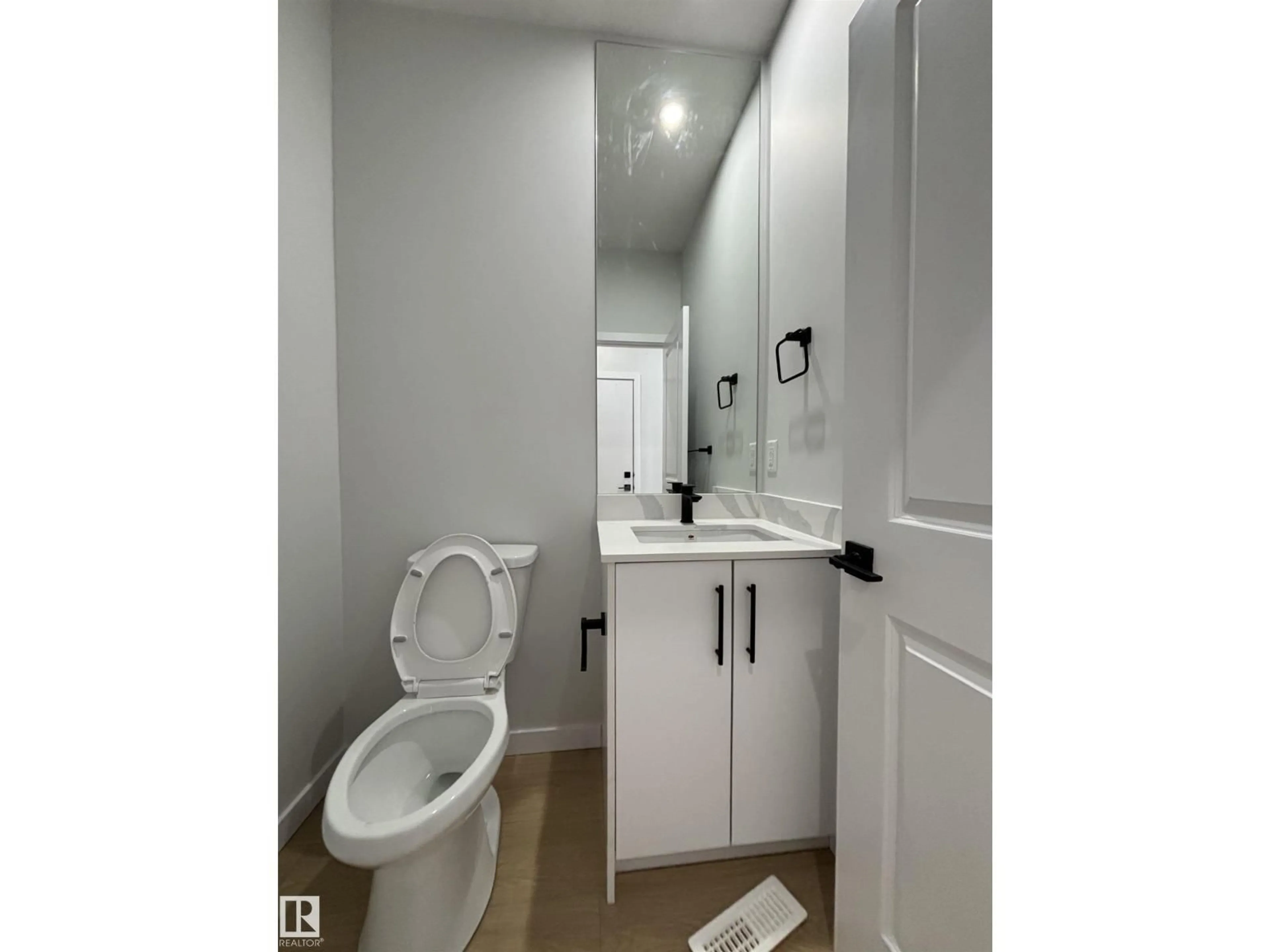 Standard bathroom, unknown for LI NW - 1623 SISKIN LINK, Edmonton Alberta T5S0V2
