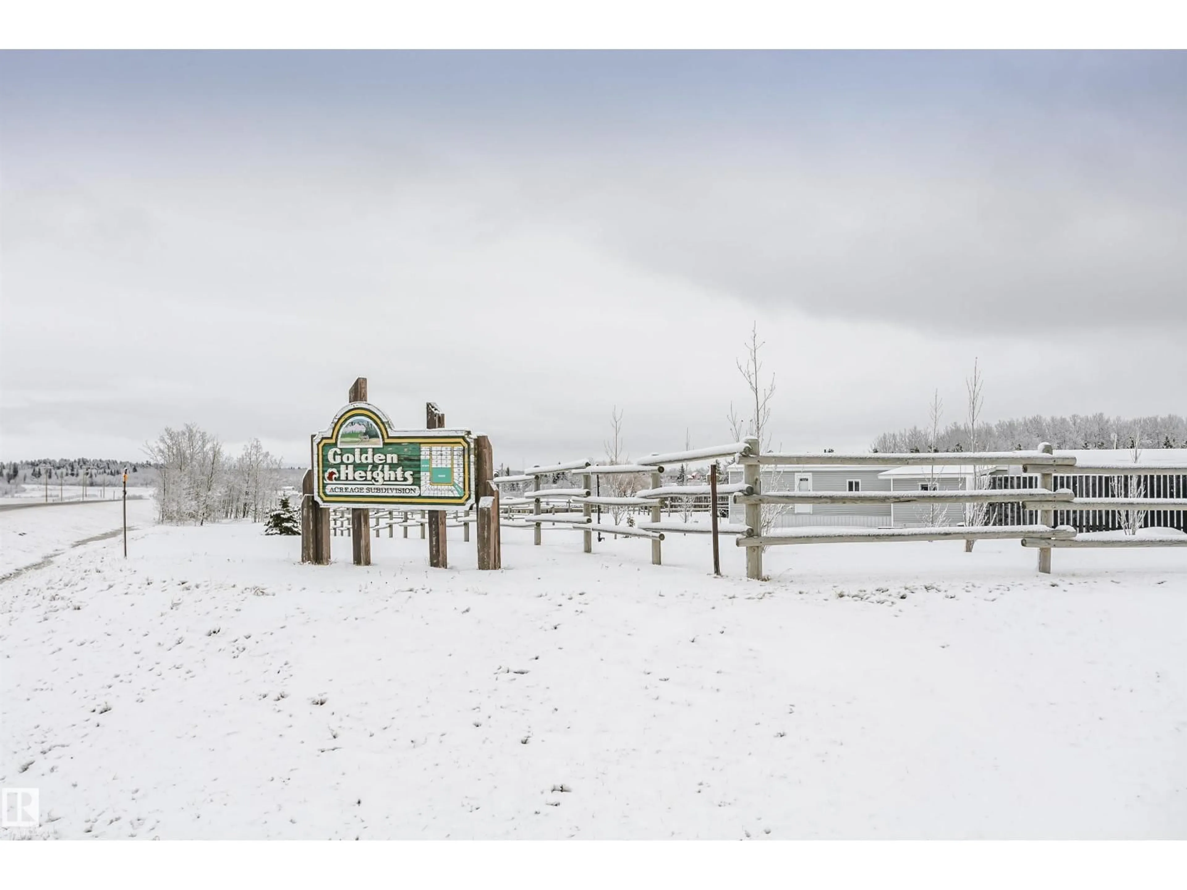 Blurry image for #3 - 23319 TWP RD 572, Rural Sturgeon County Alberta T0A0K0