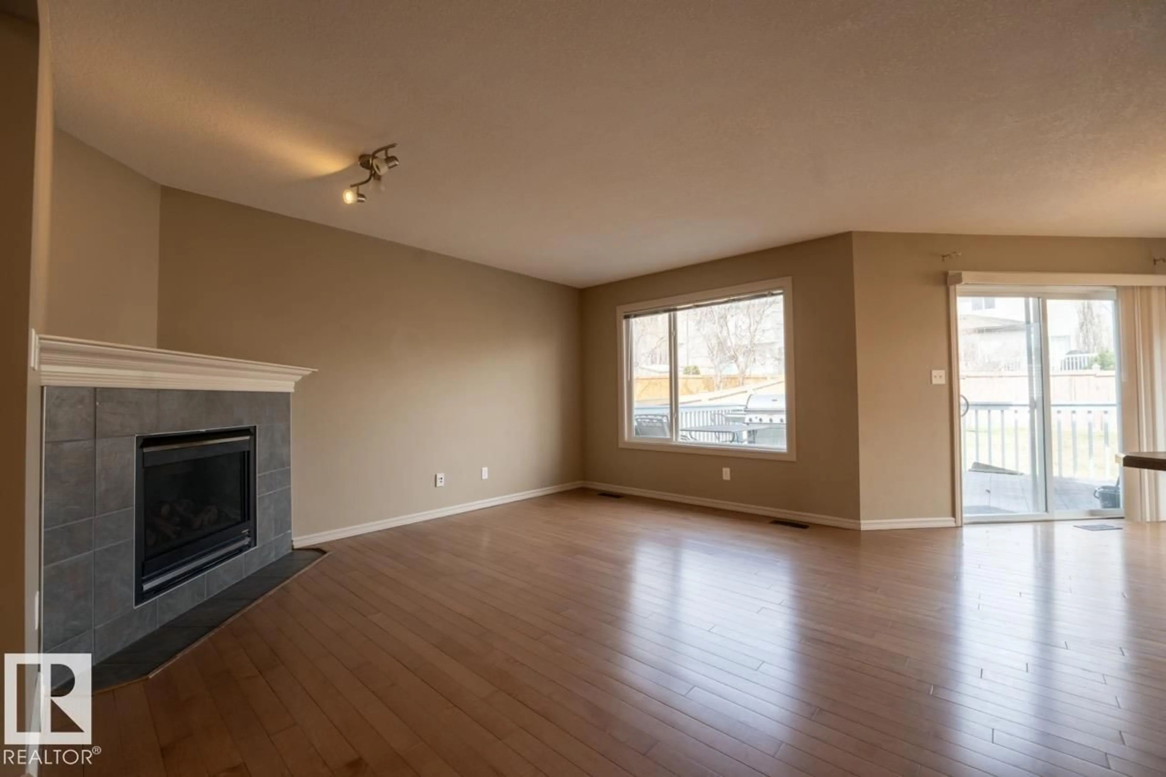 A pic of a room for 1431 HODGSON WAY, Edmonton Alberta T6R3N5