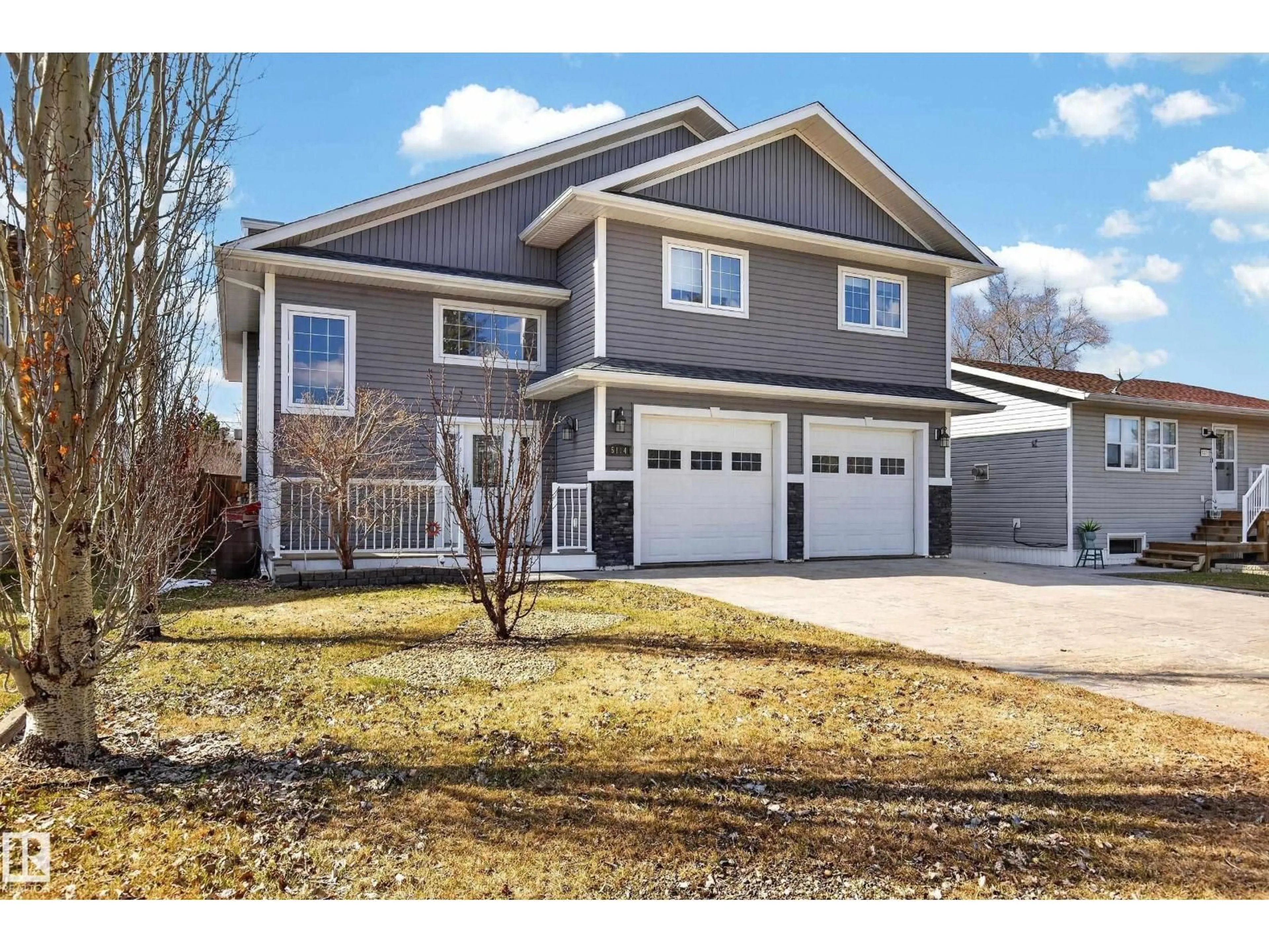 Home with vinyl exterior material, street for 5114 53 ST, Daysland Alberta T0B1A0